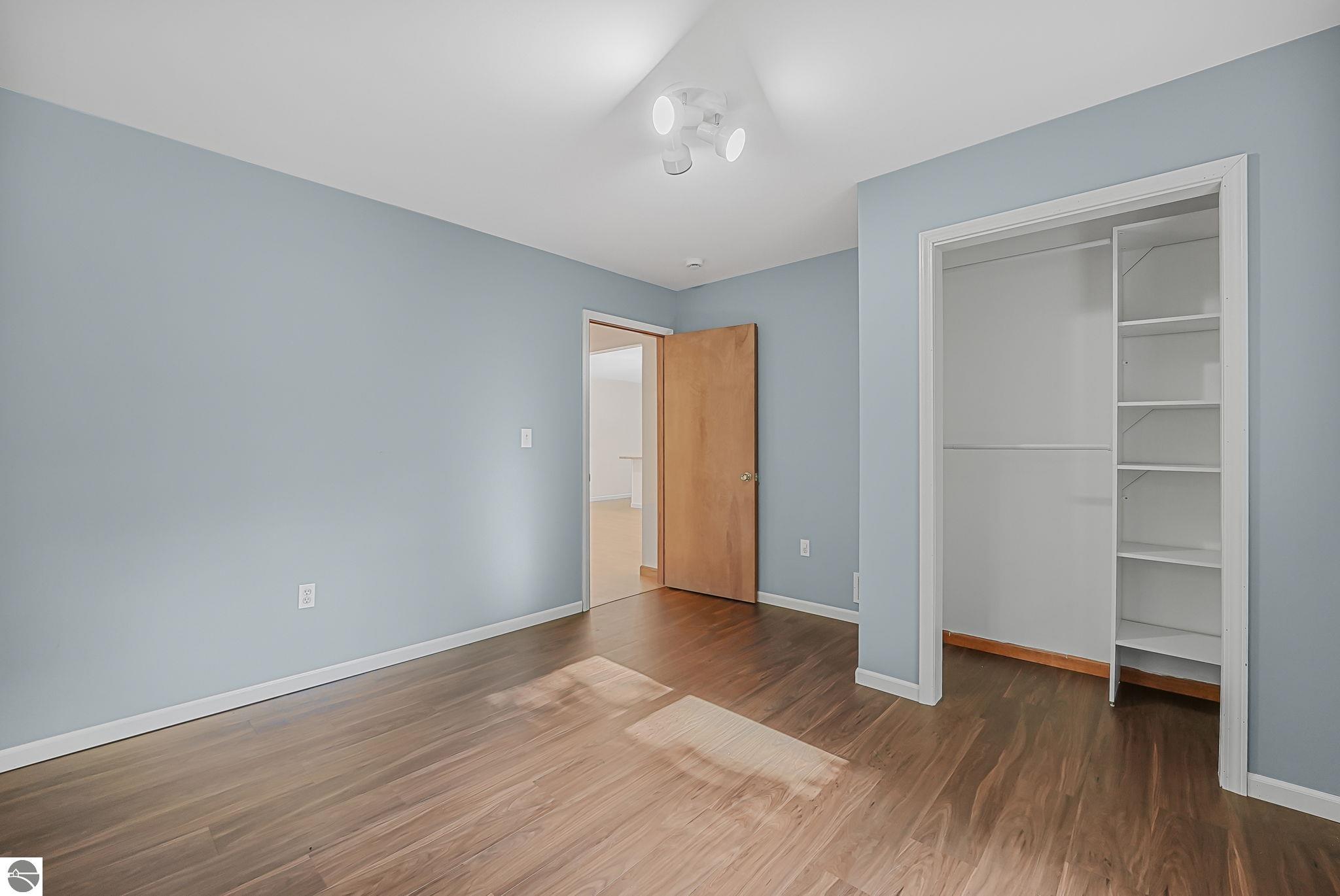 5251 Pinecrest Drive