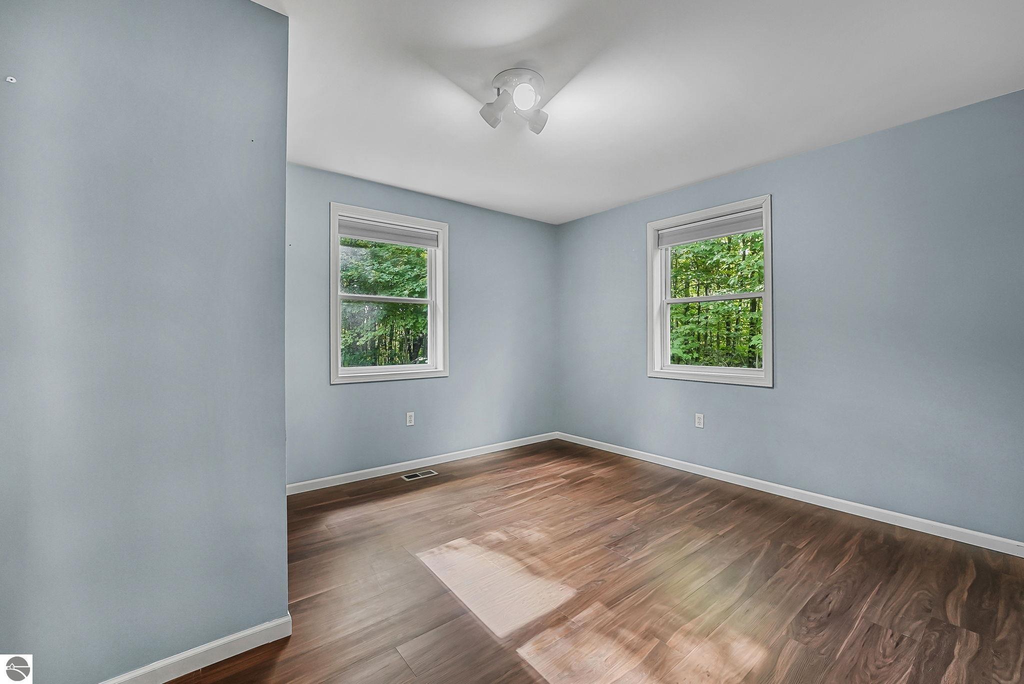 5251 Pinecrest Drive