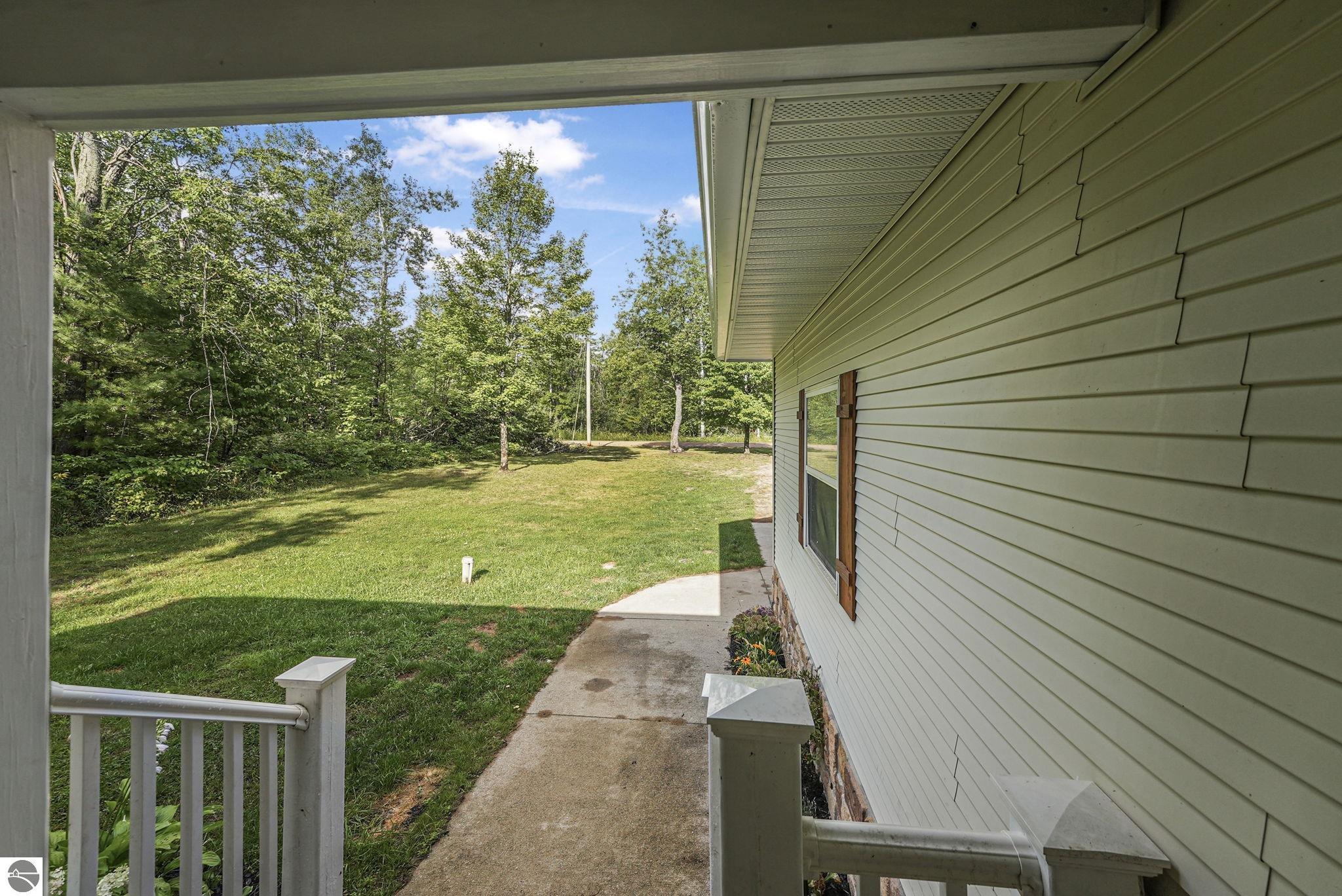 5251 Pinecrest Drive