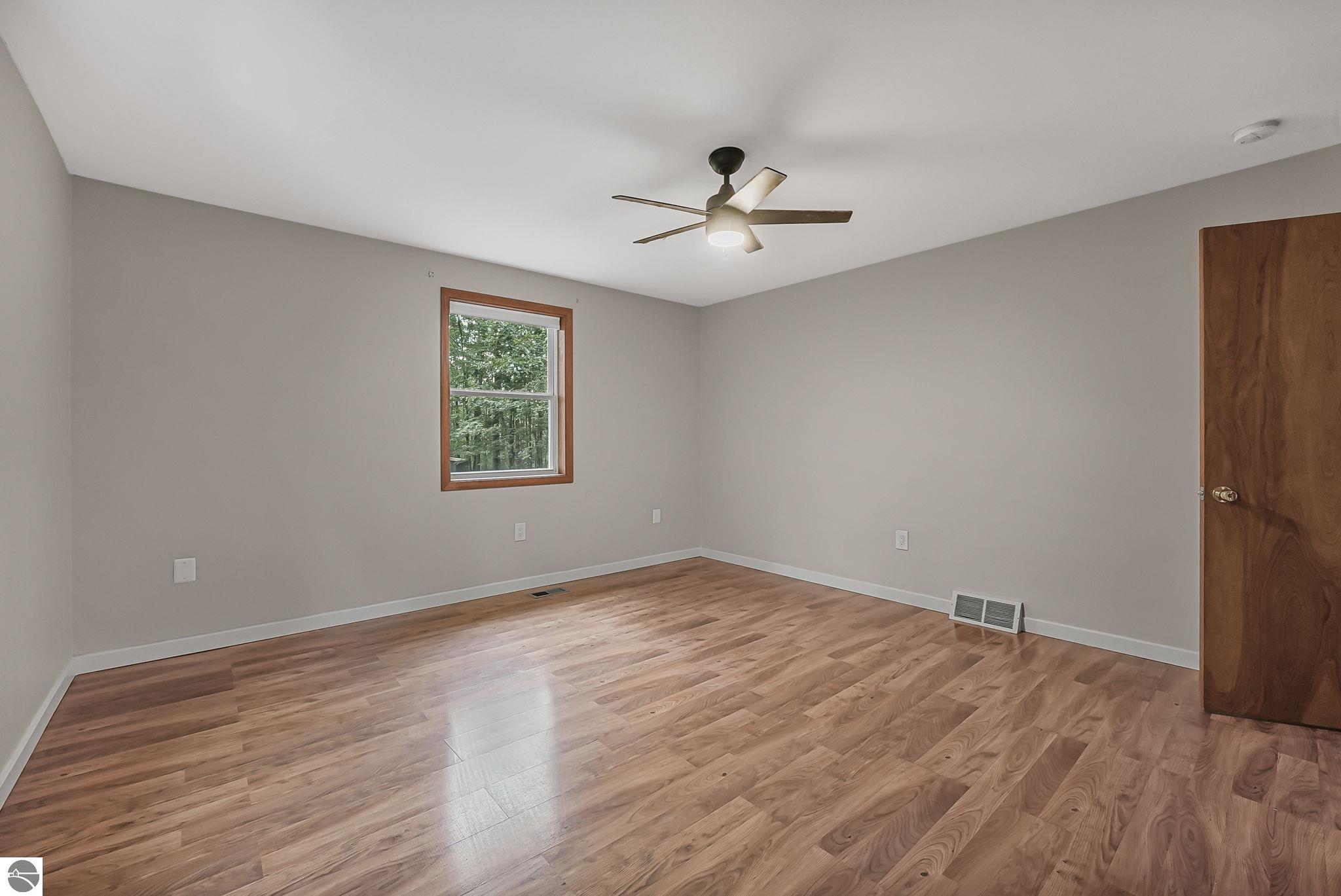 5251 Pinecrest Drive