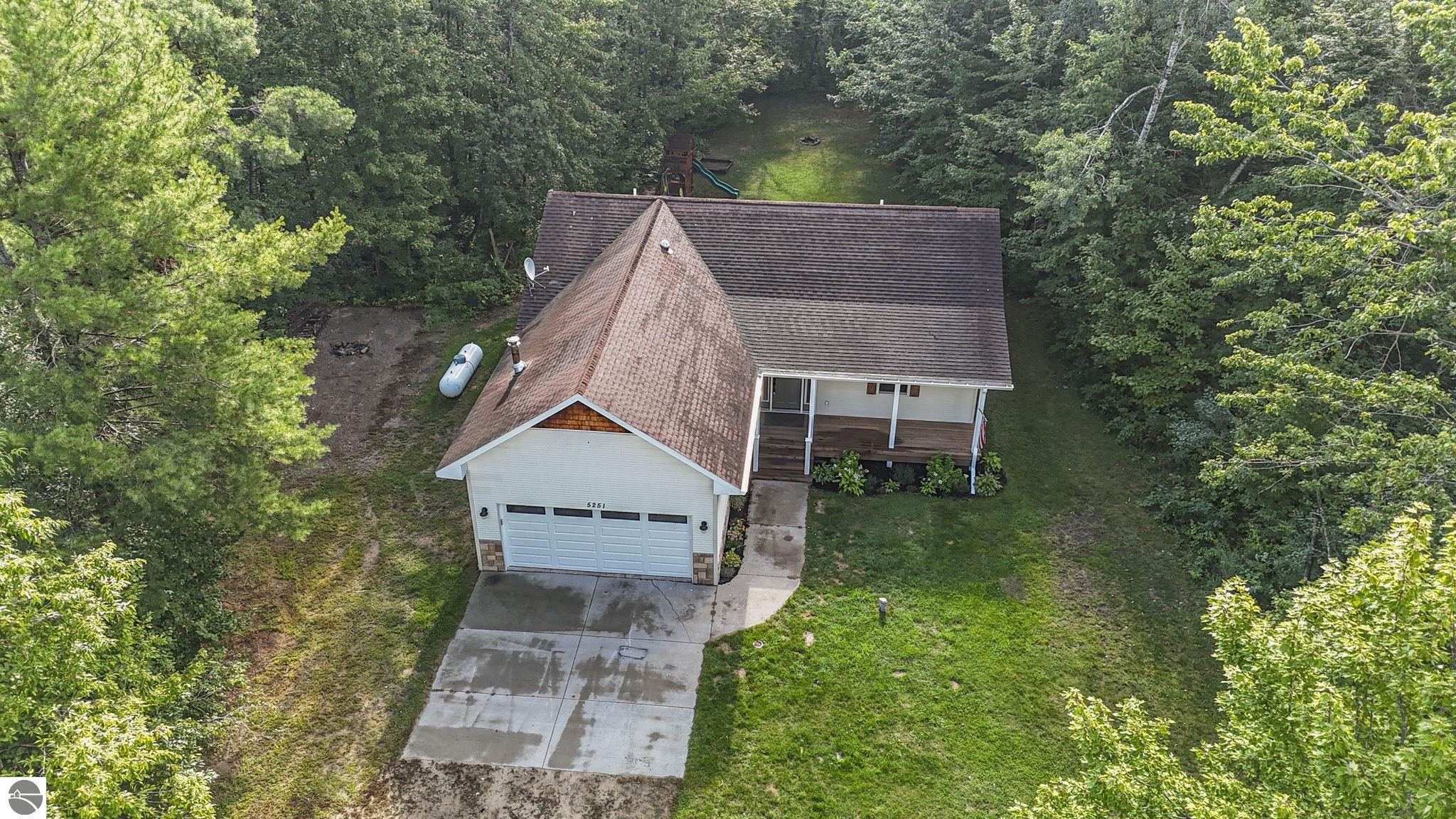 5251 Pinecrest Drive