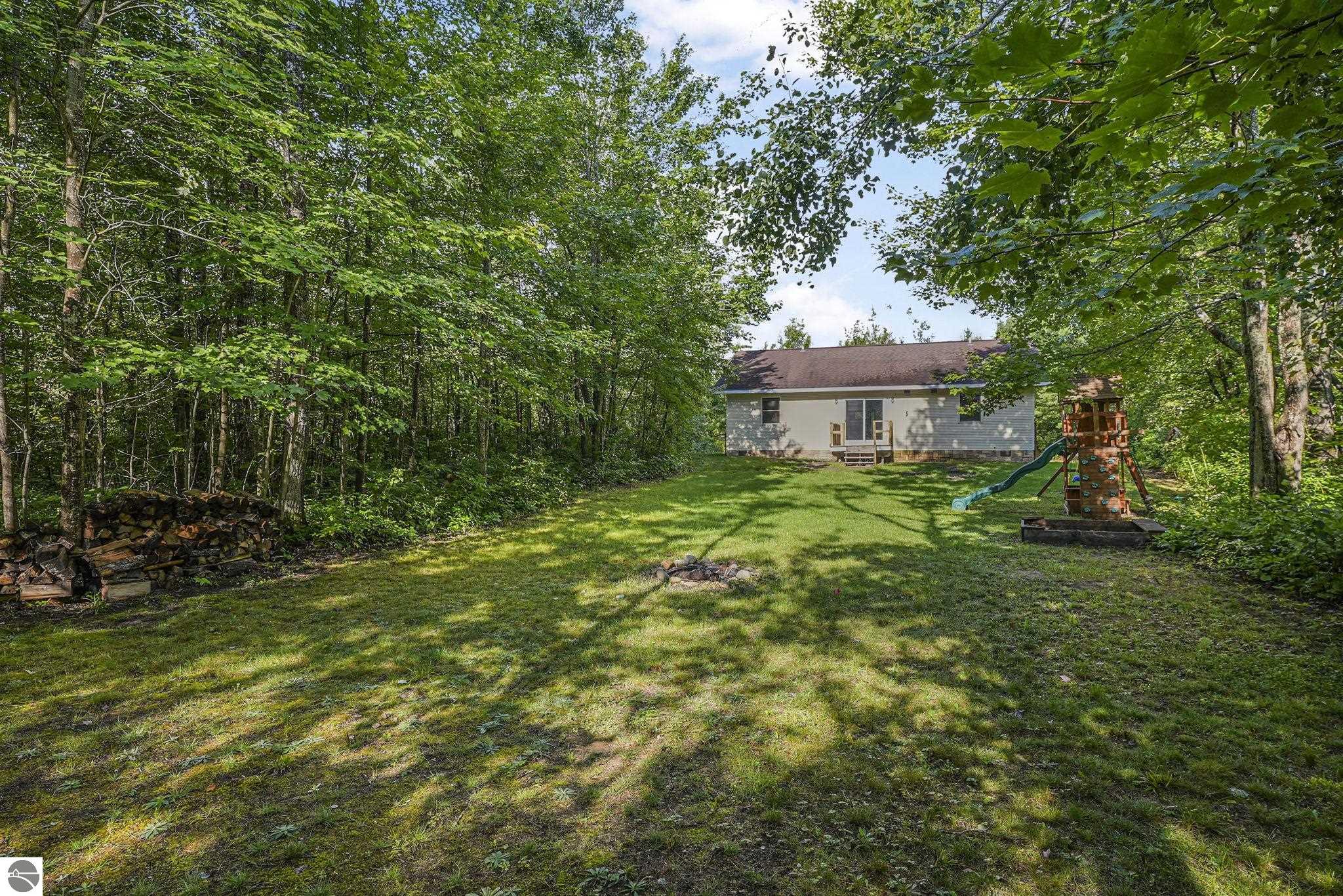 5251 Pinecrest Drive