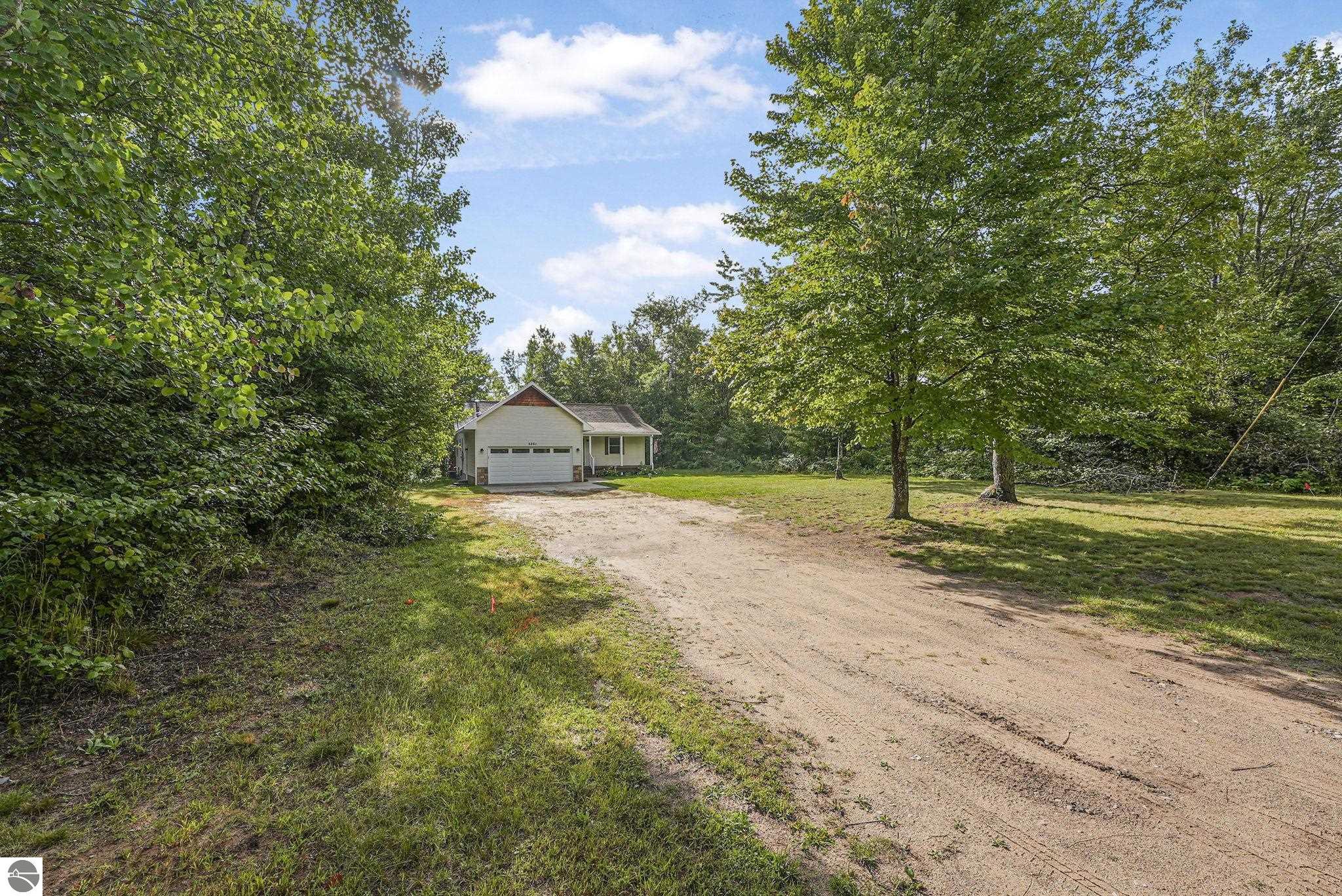 5251 Pinecrest Drive