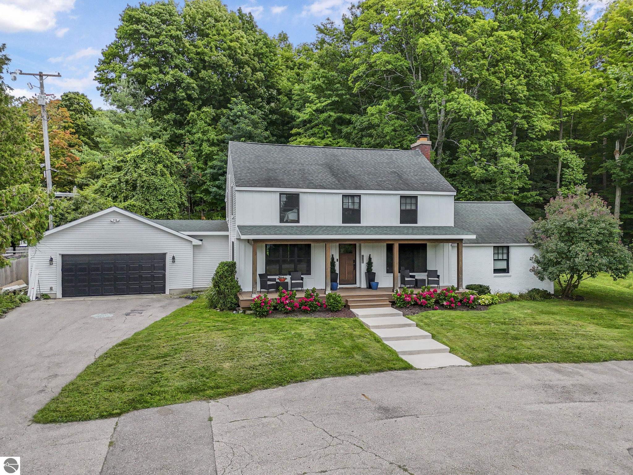 7320 Peninsula Drive