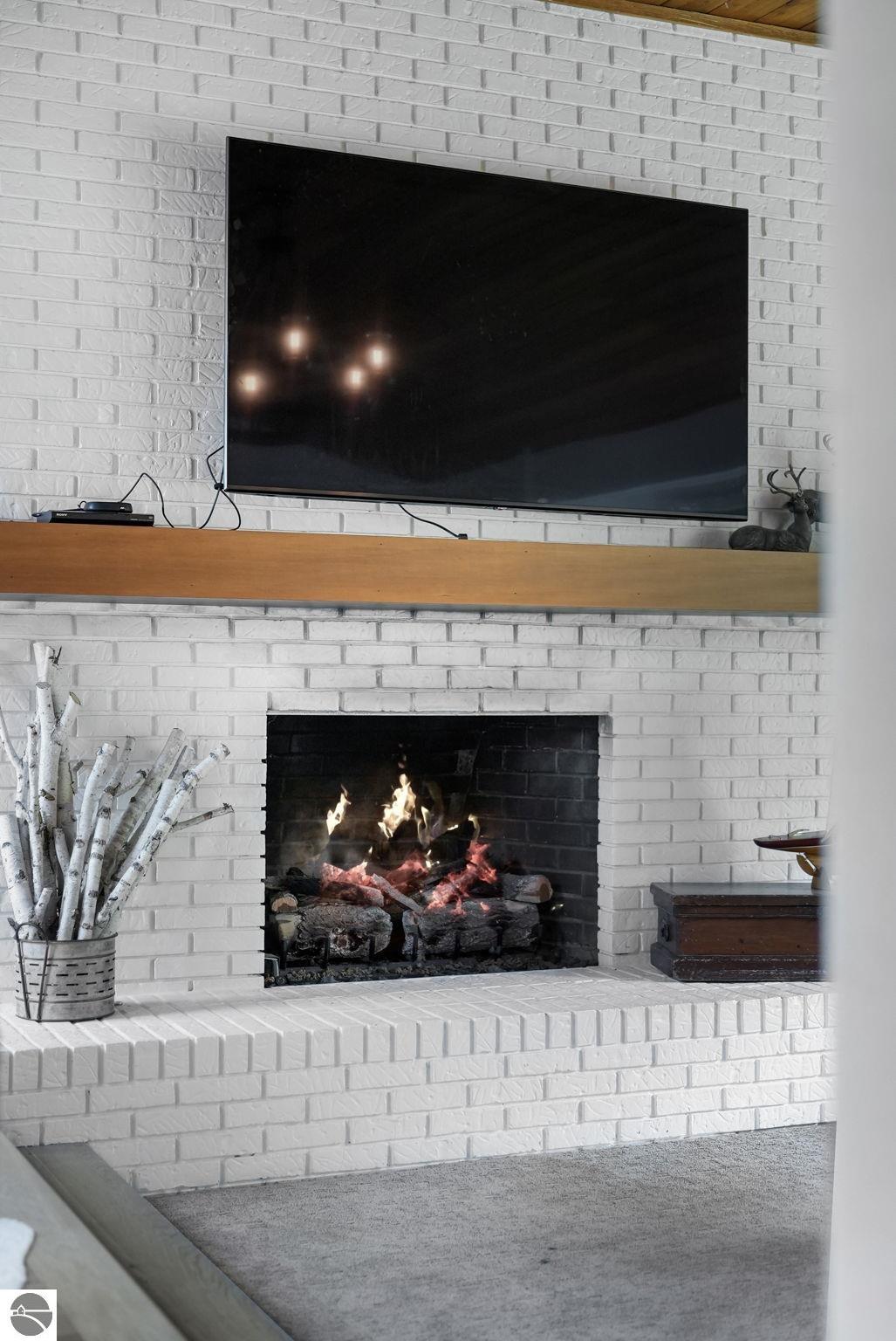 7320 Peninsula Drive