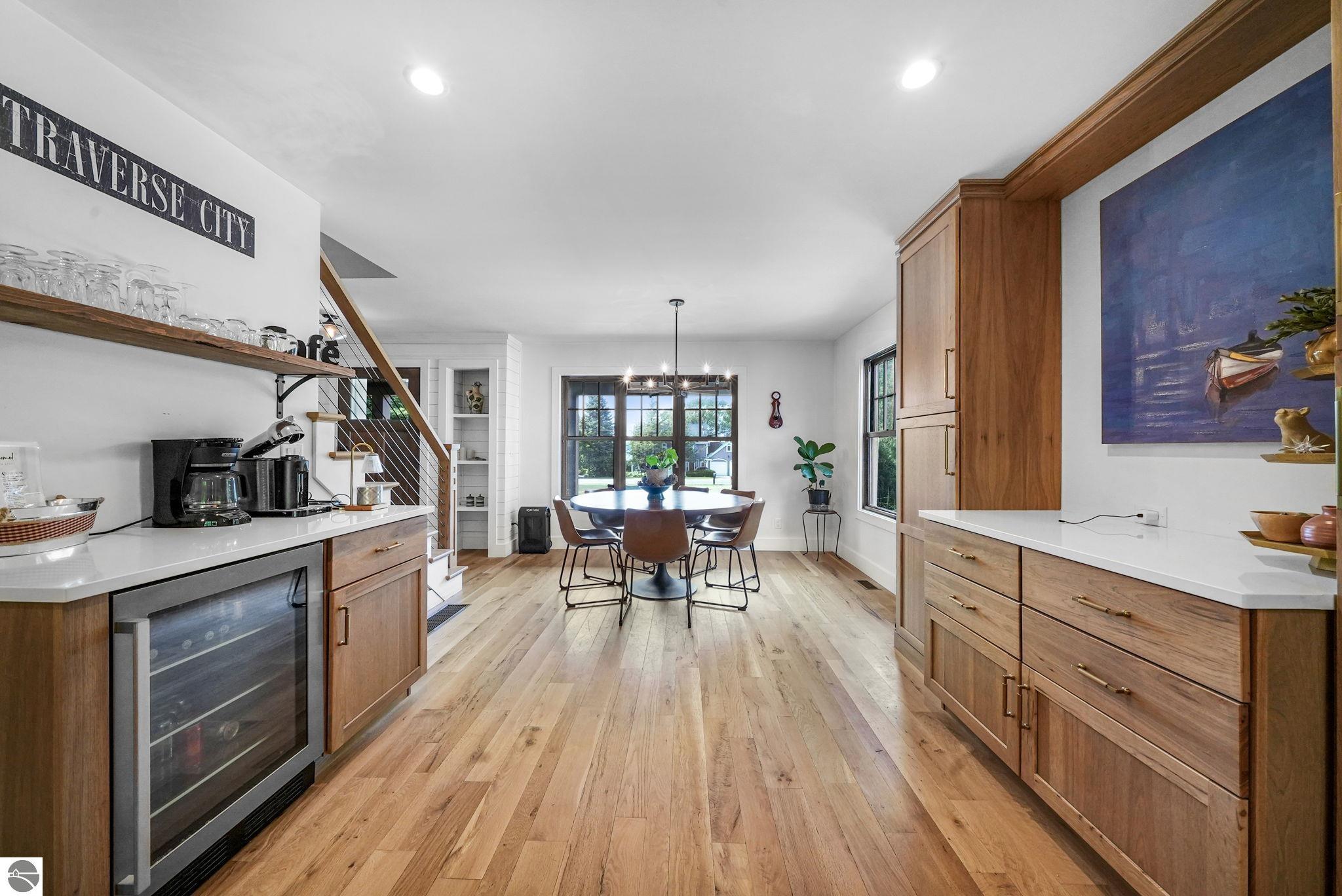 7320 Peninsula Drive