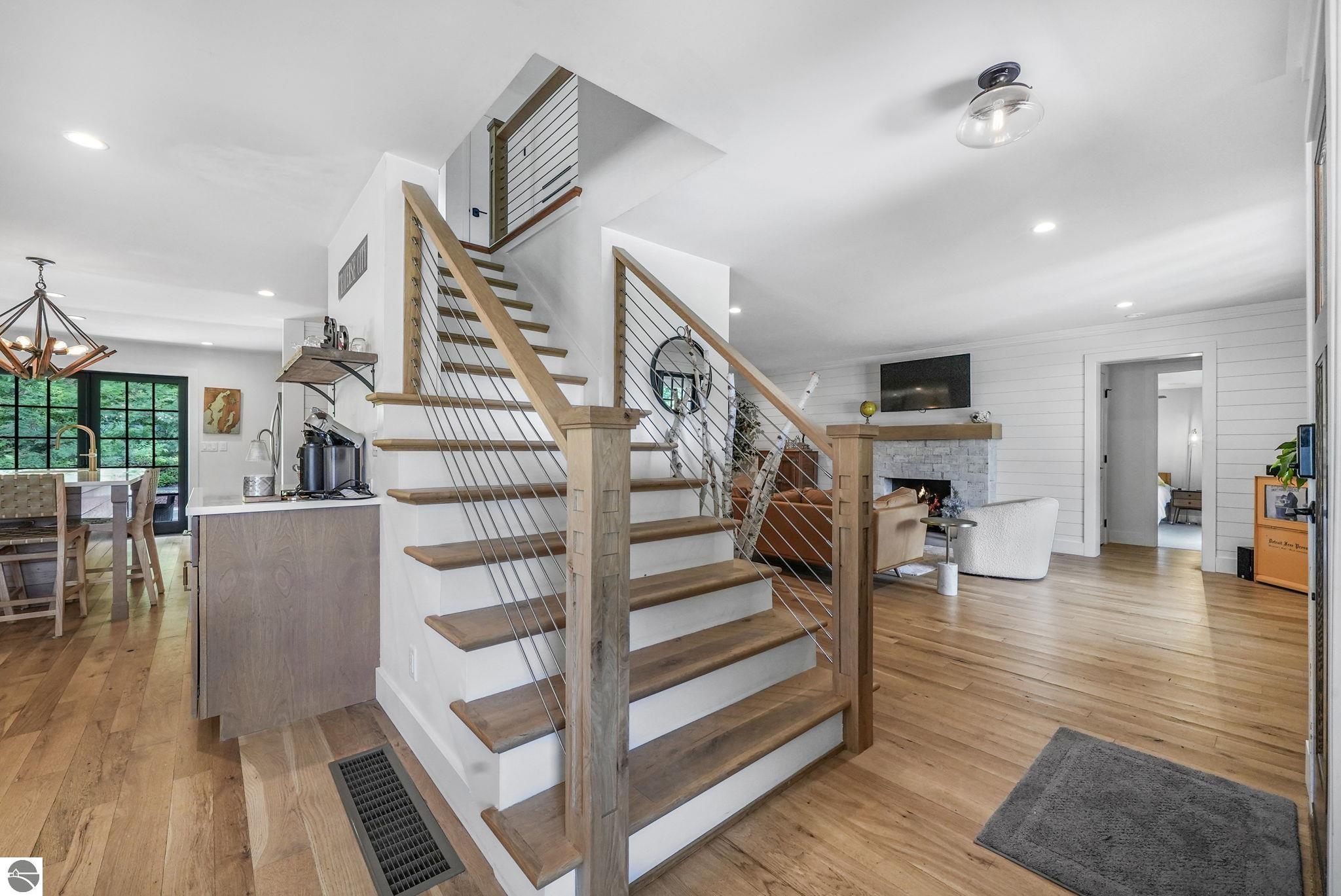 7320 Peninsula Drive