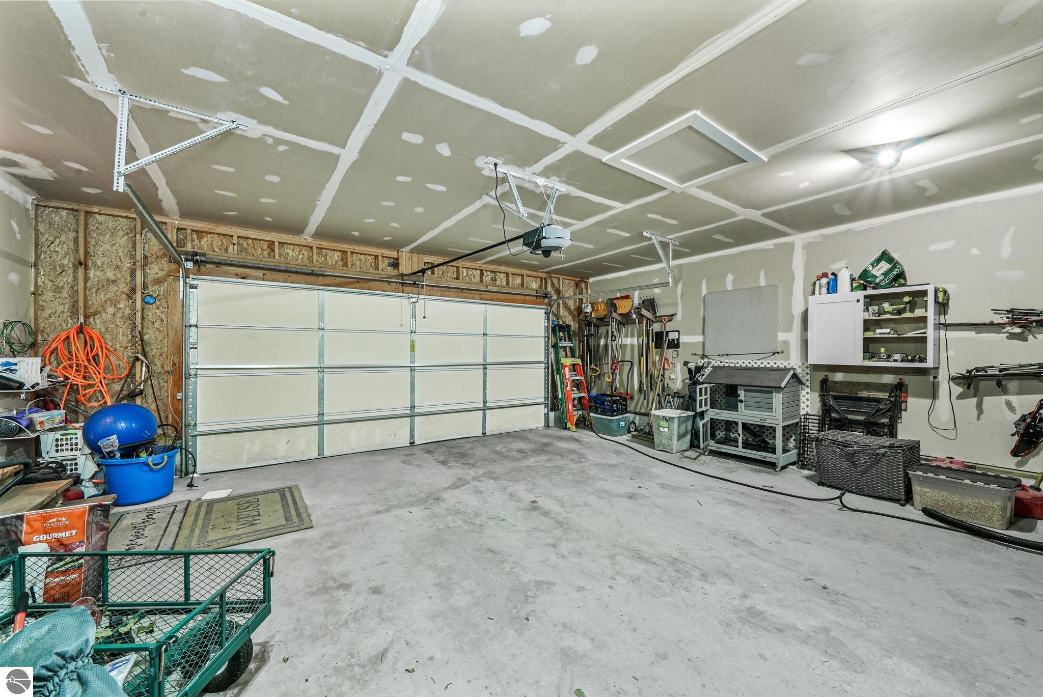 7320 Peninsula Drive