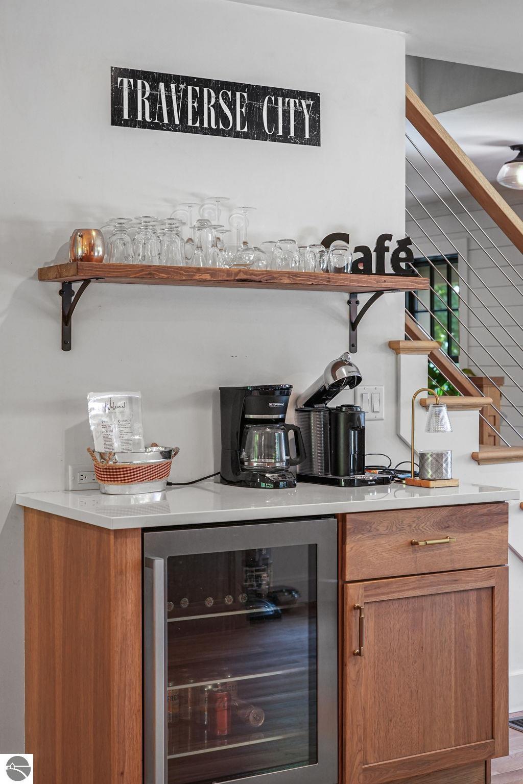 7320 Peninsula Drive