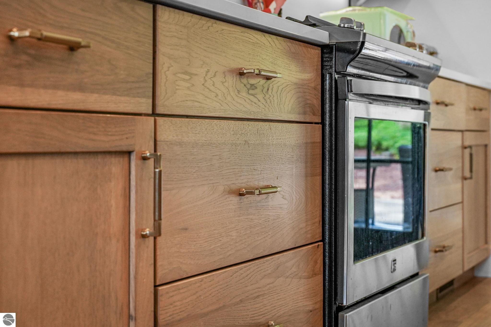 7320 Peninsula Drive