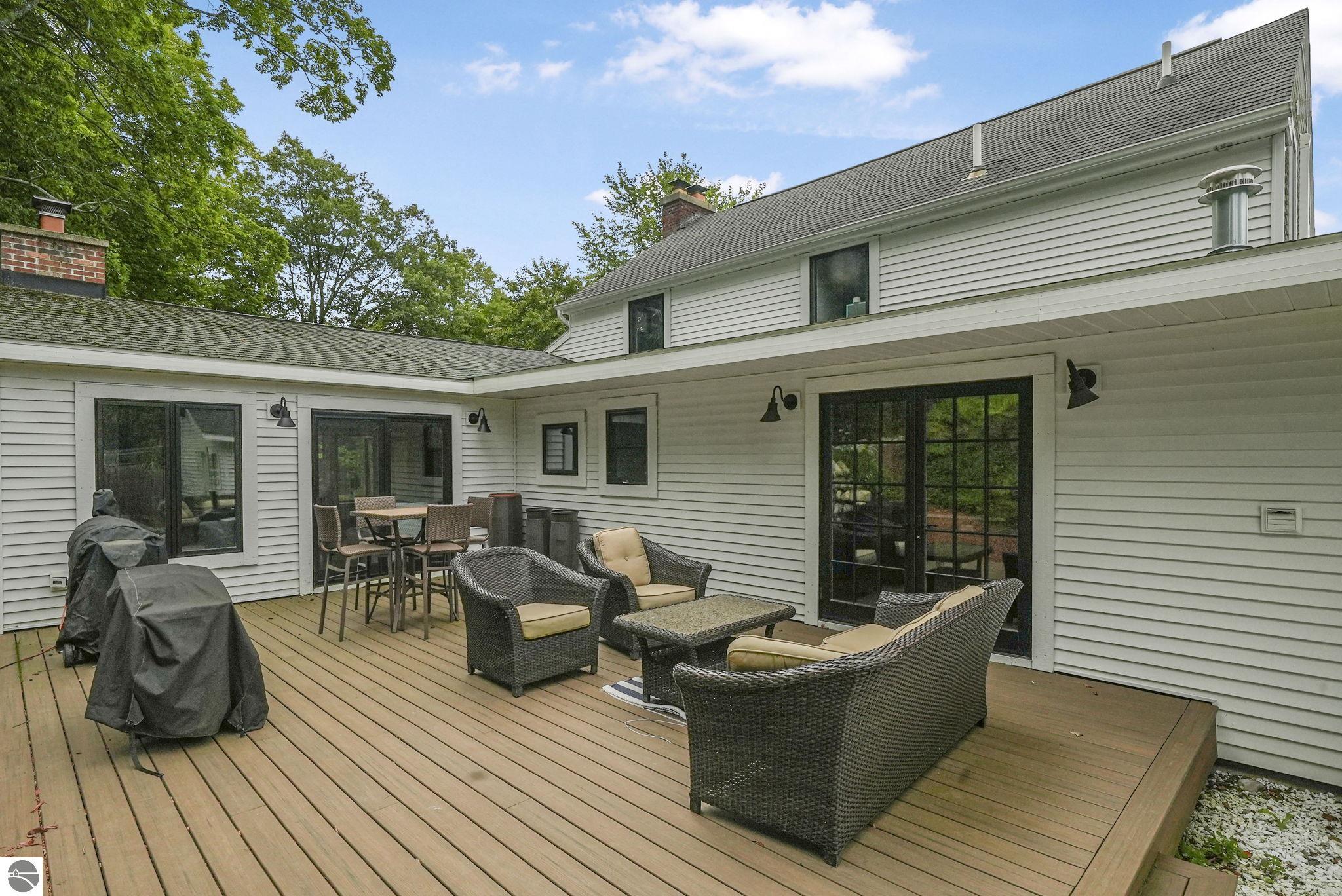 7320 Peninsula Drive