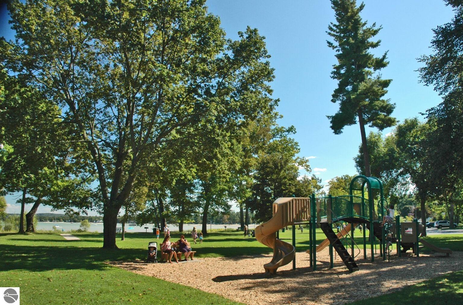 7320 Peninsula Drive