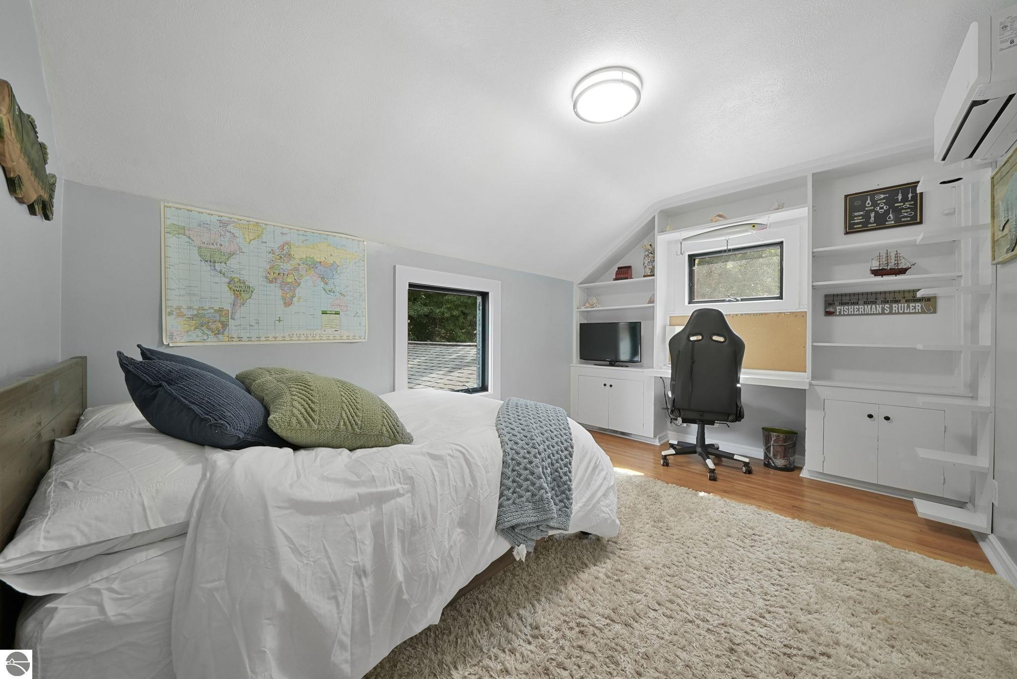 7320 Peninsula Drive