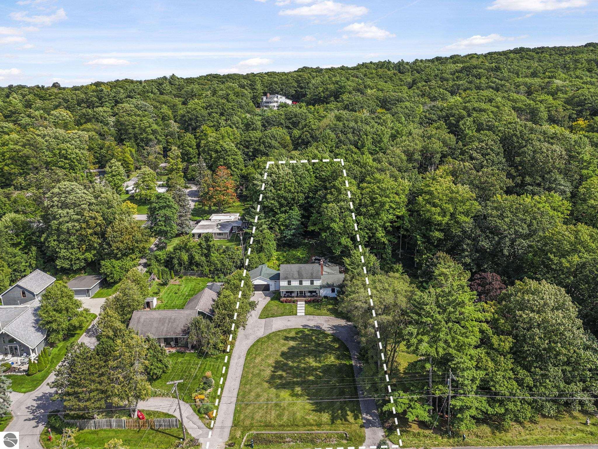 7320 Peninsula Drive