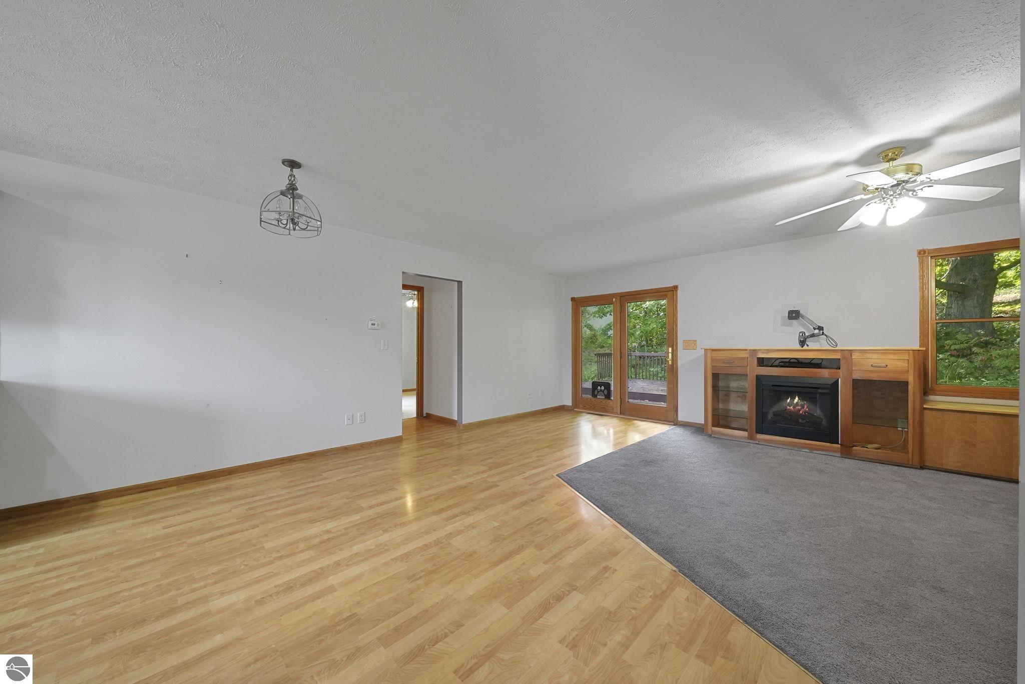 1251 Farmington Drive