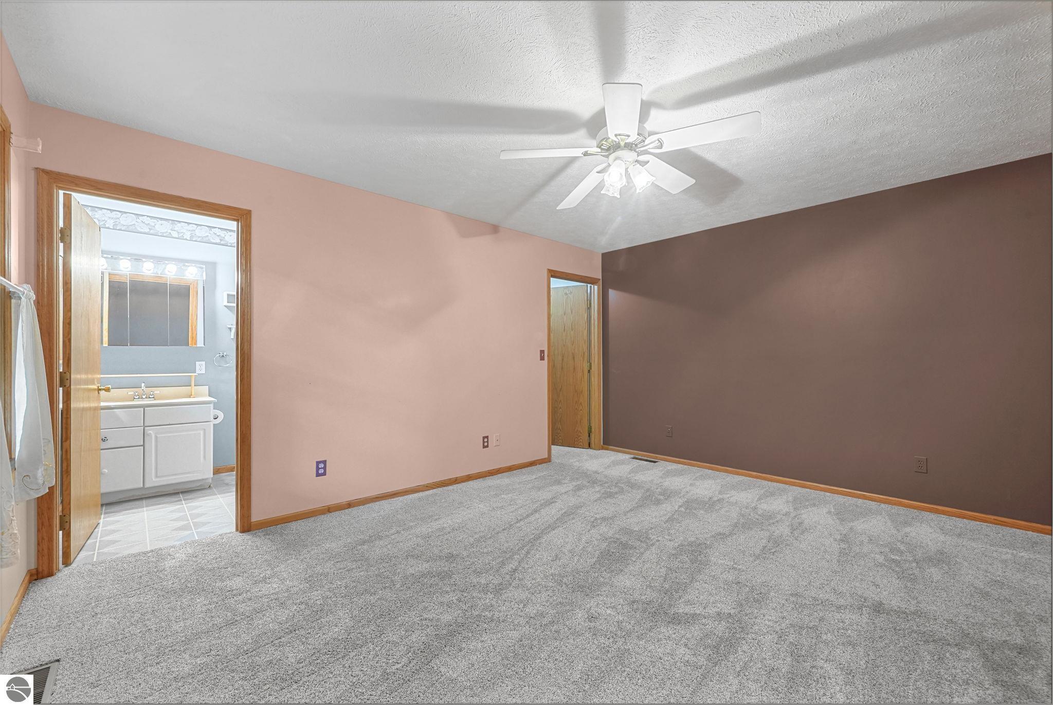 1251 Farmington Drive
