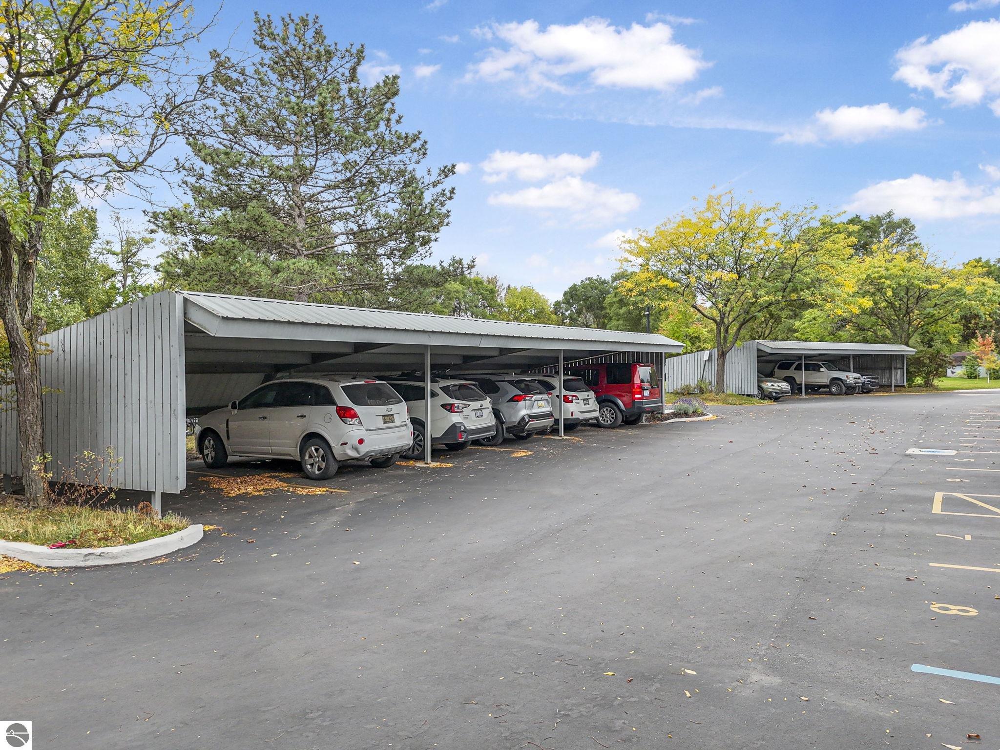 641 Riverine Drive # 302