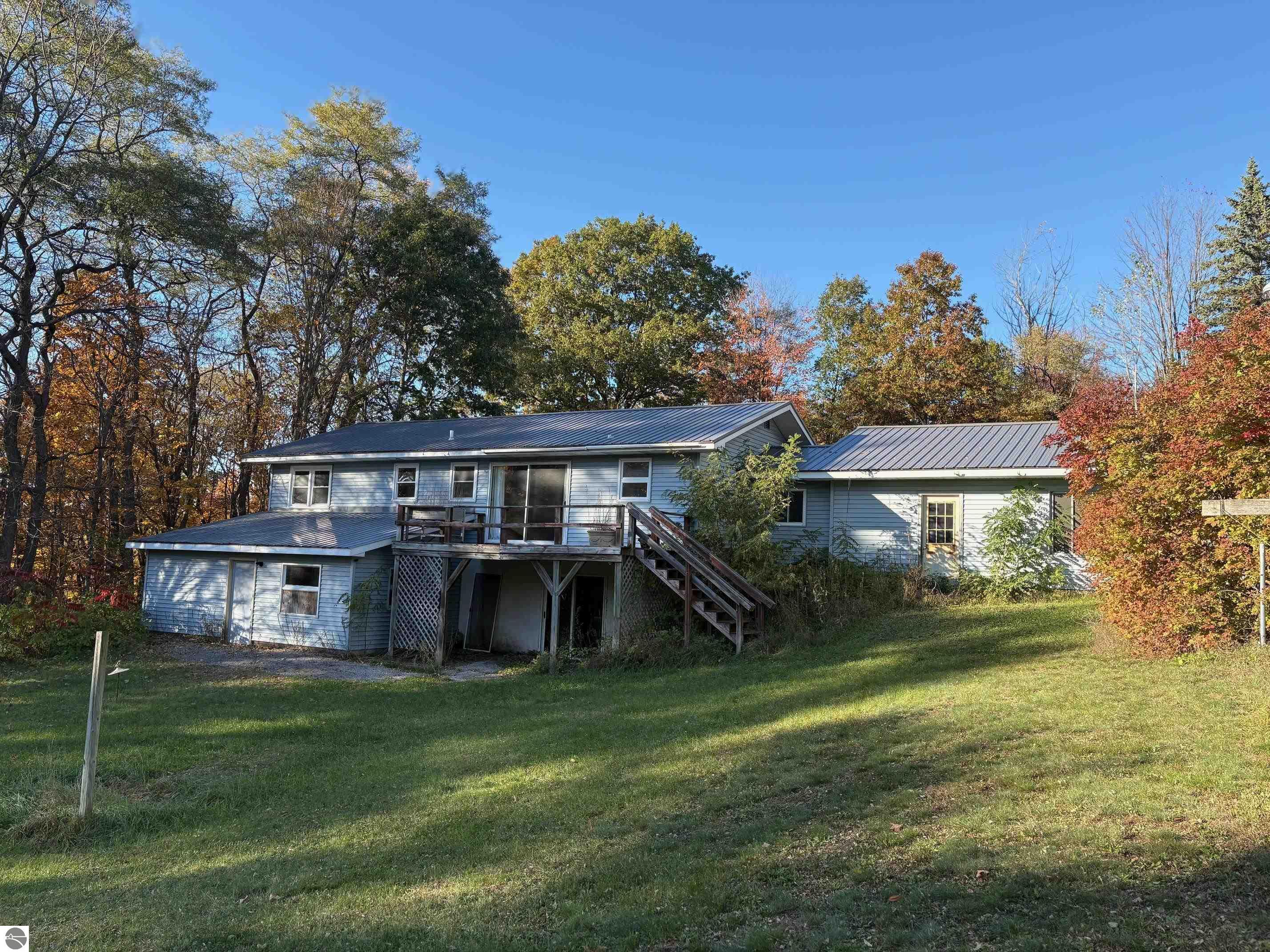 8721 Glover Lake Road