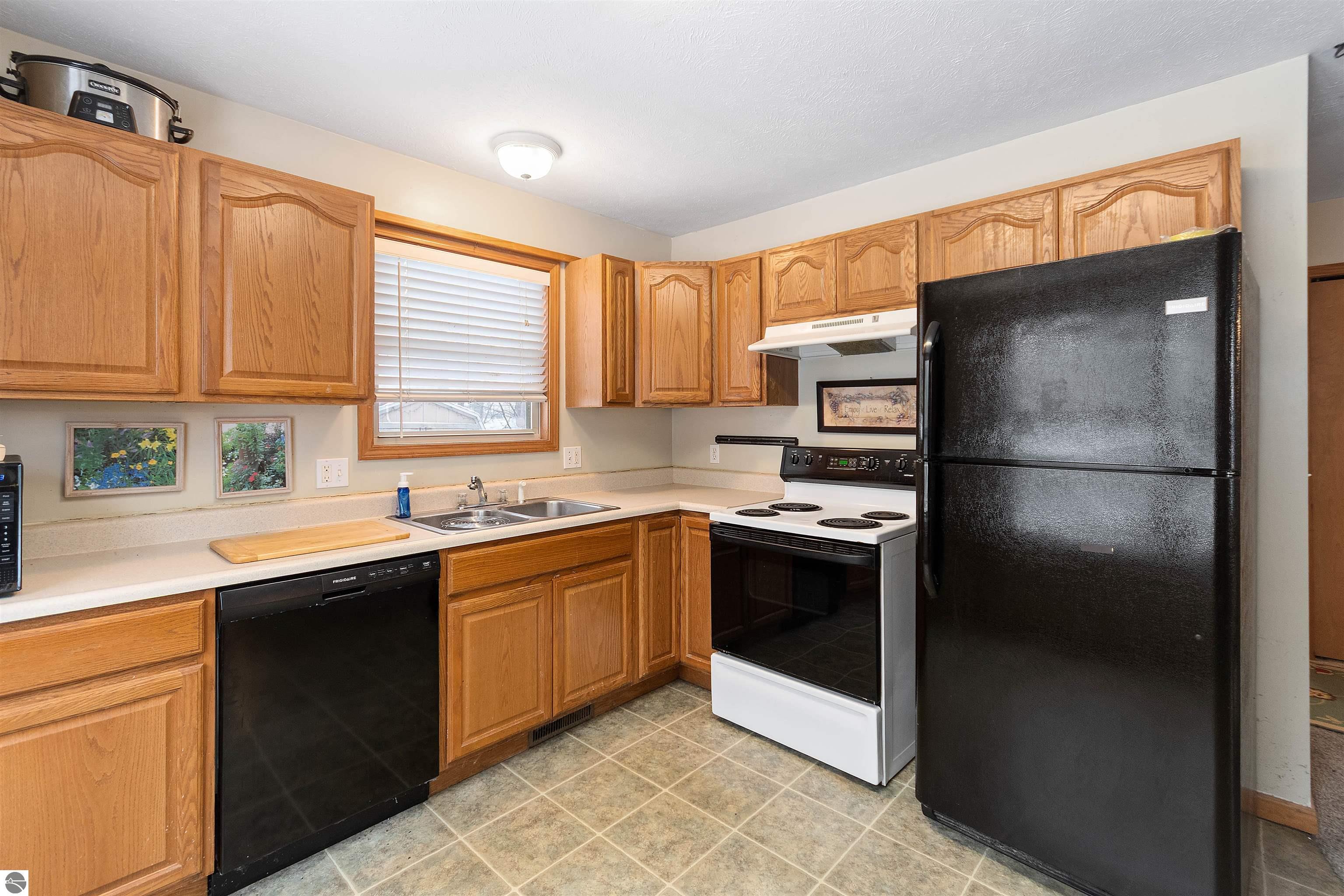 857 Maryjo Drive