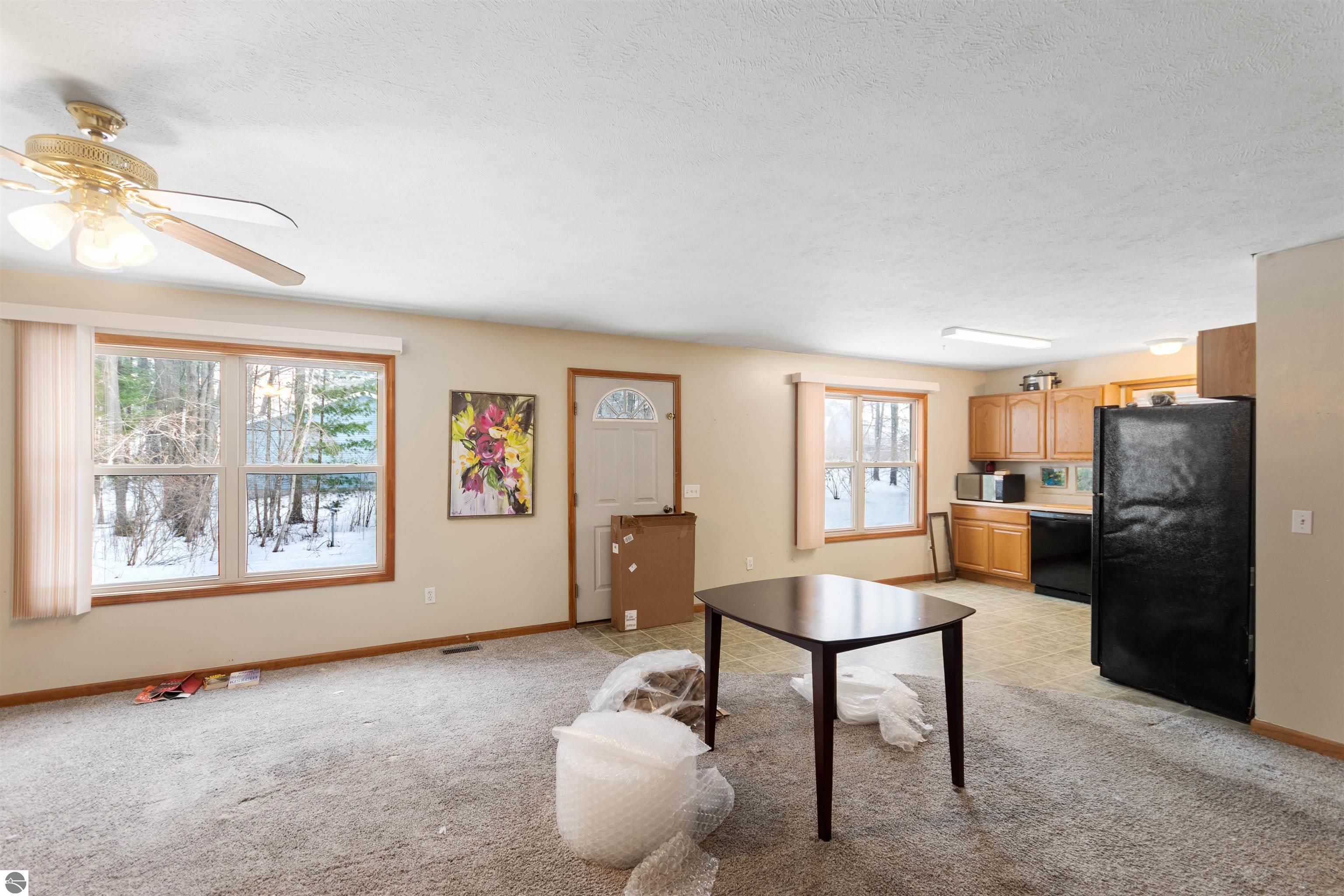 857 Maryjo Drive