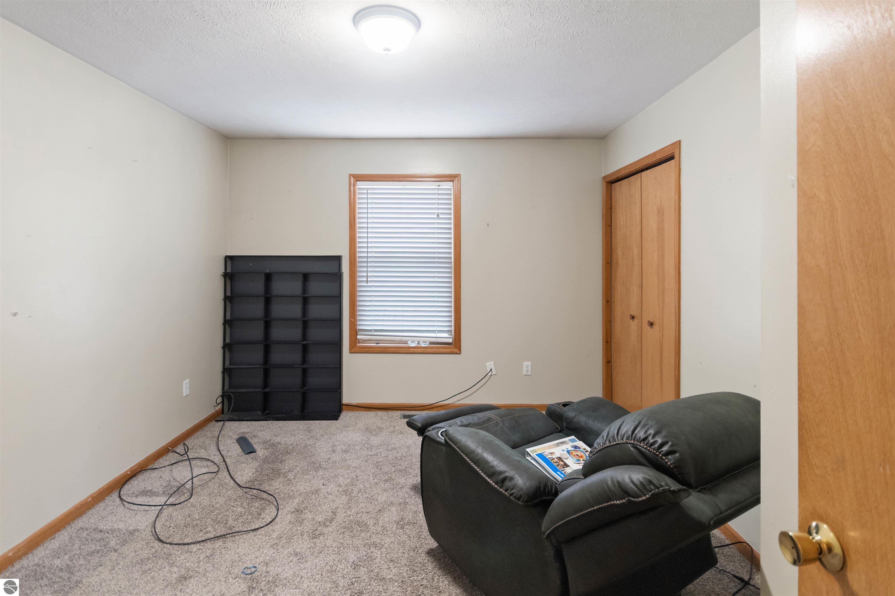857 Maryjo Drive