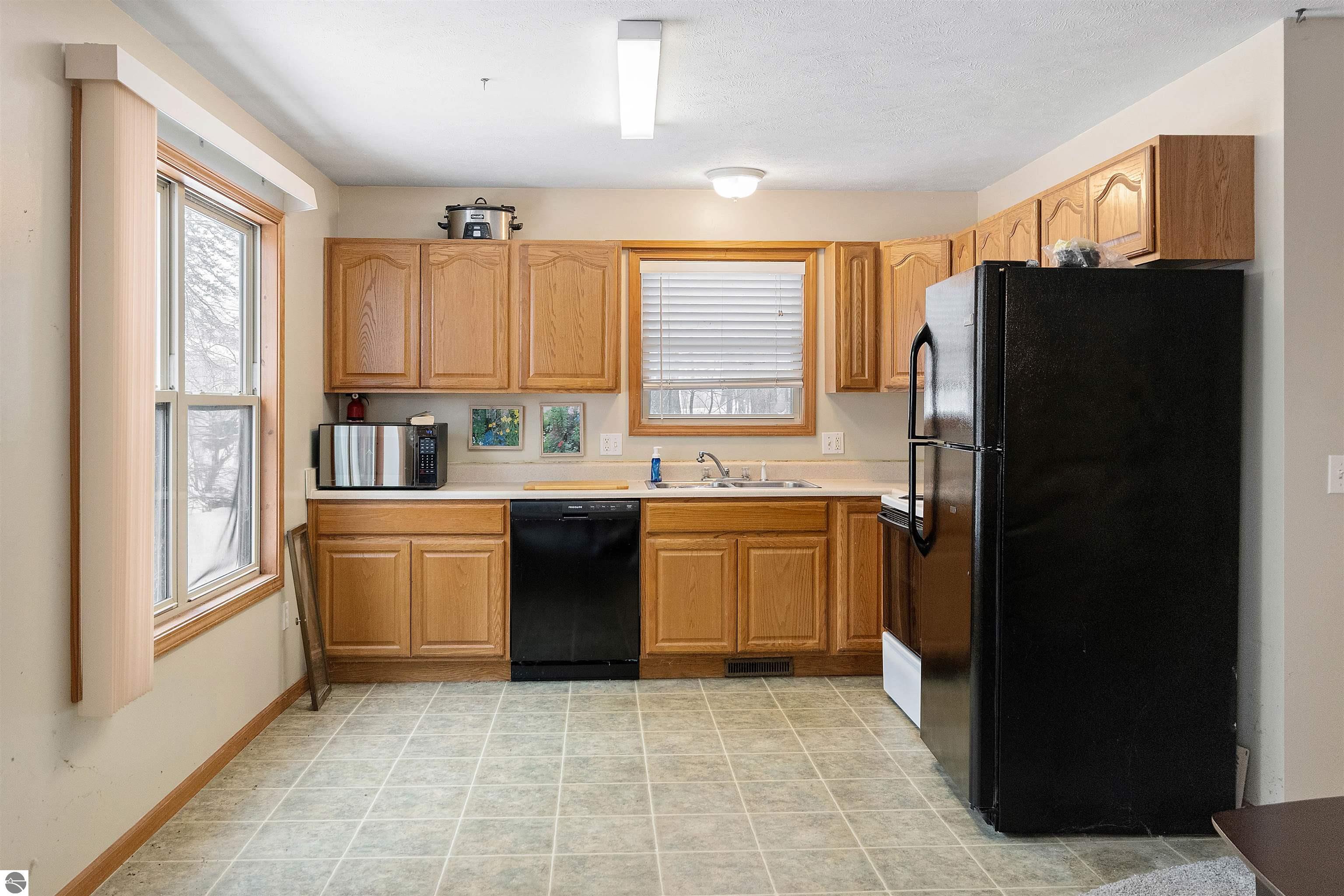 857 Maryjo Drive