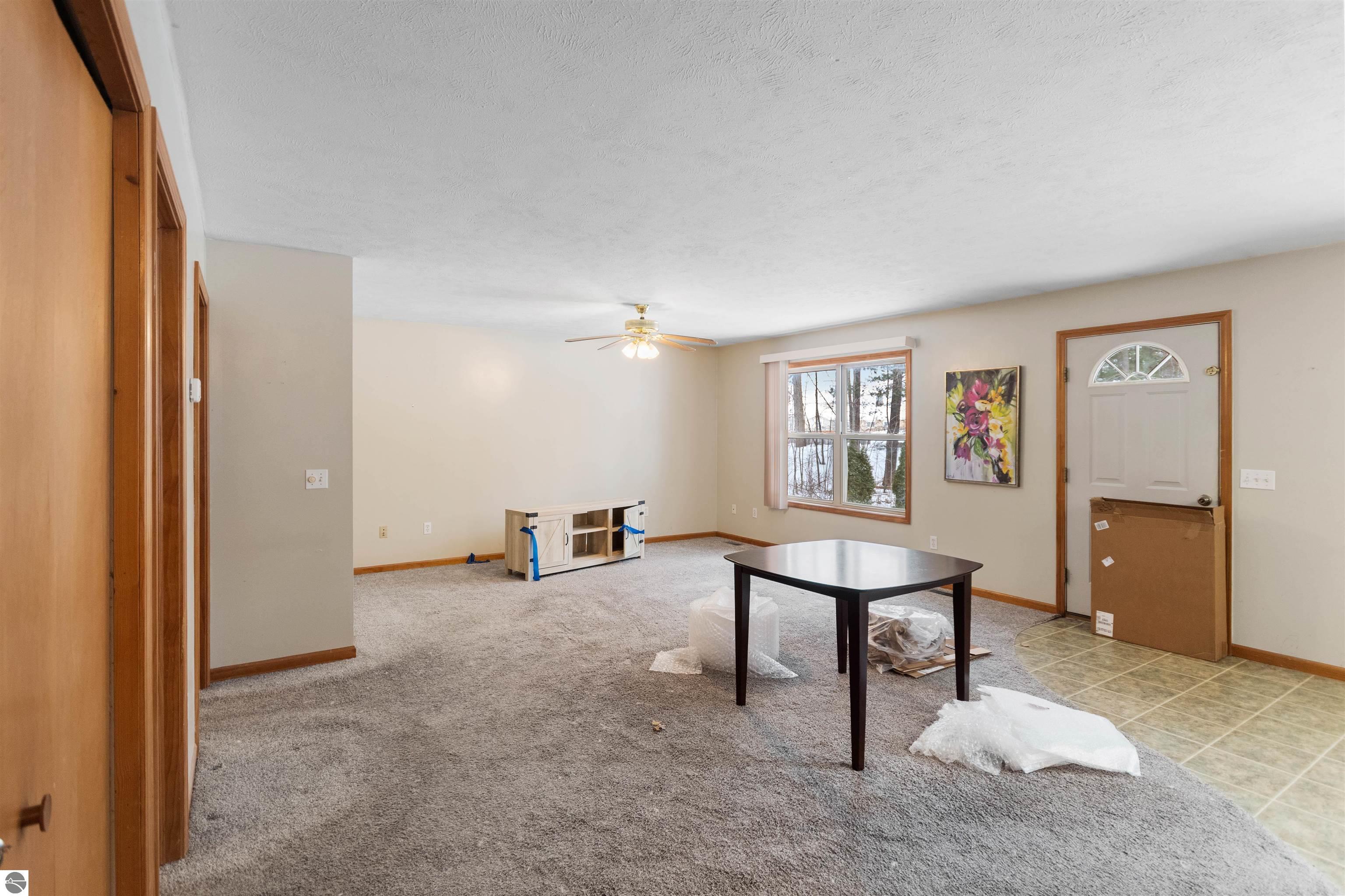 857 Maryjo Drive
