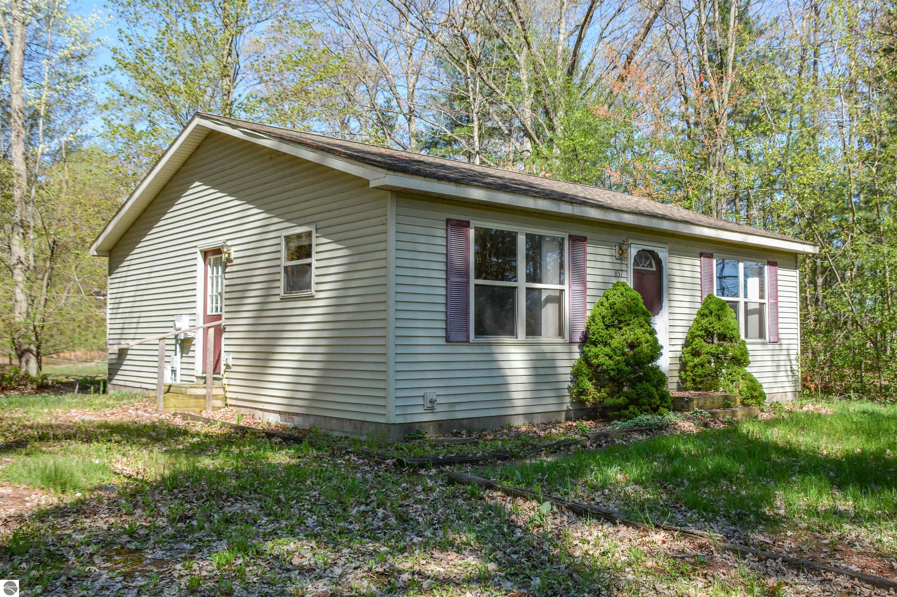 857 Maryjo Drive