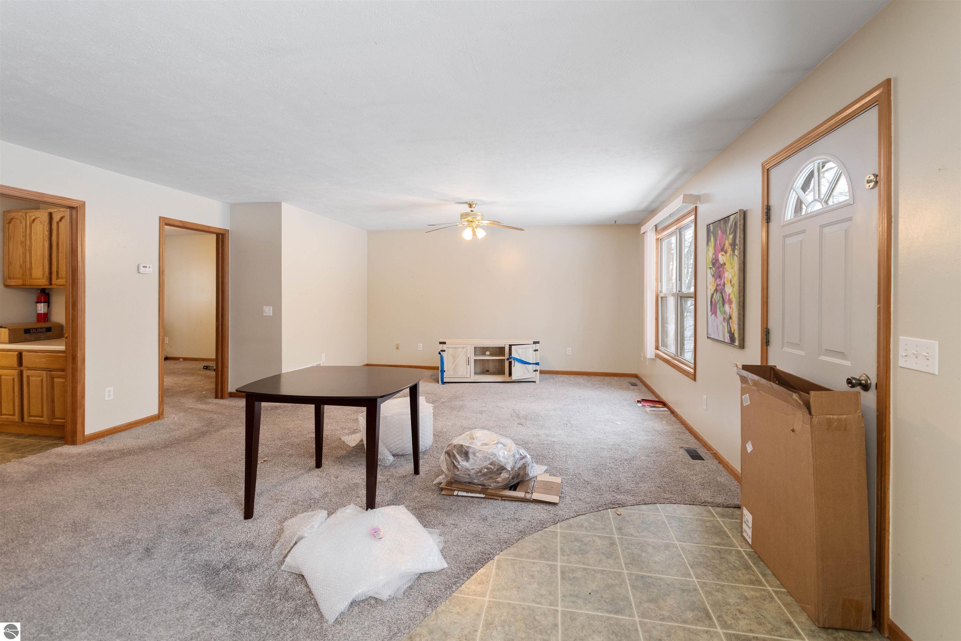 857 Maryjo Drive