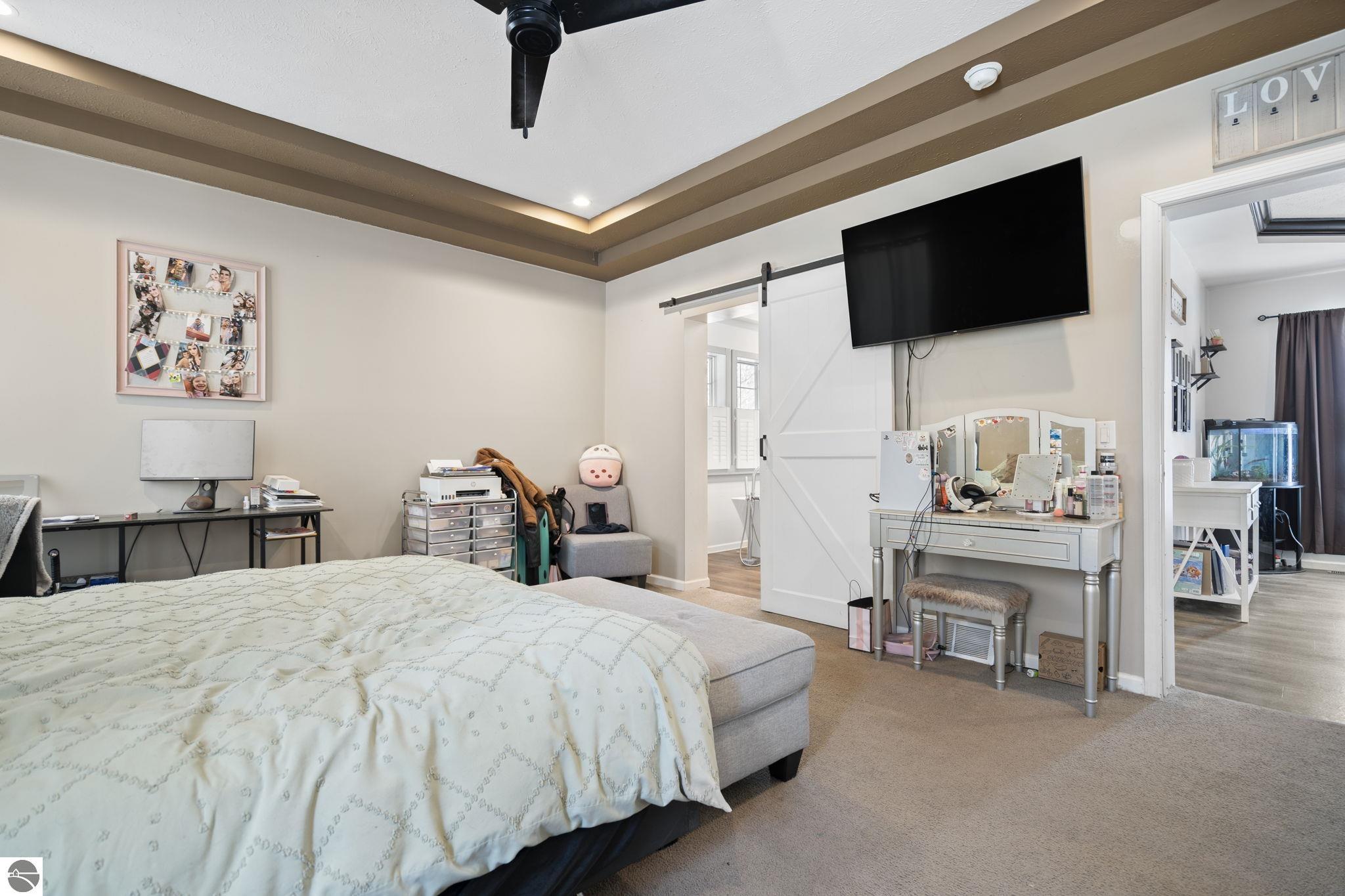 1111 SE East Lake Drive