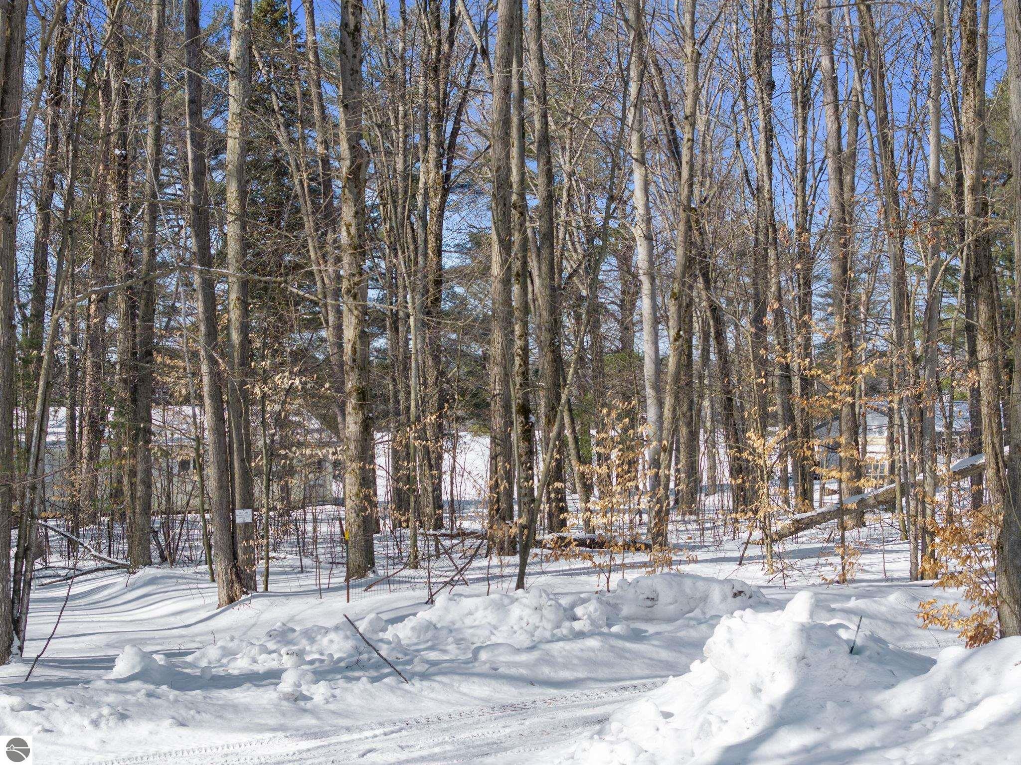 1111 SE East Lake Drive