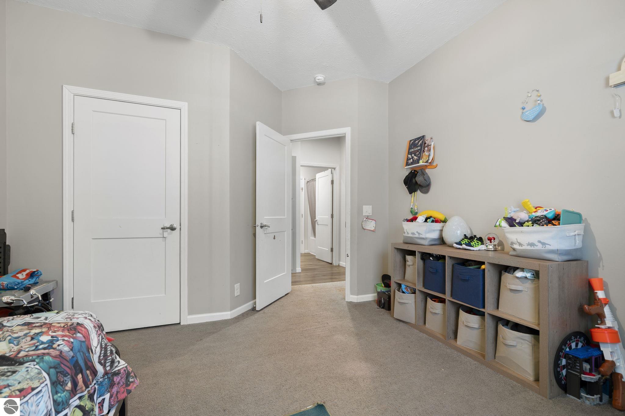 1111 SE East Lake Drive