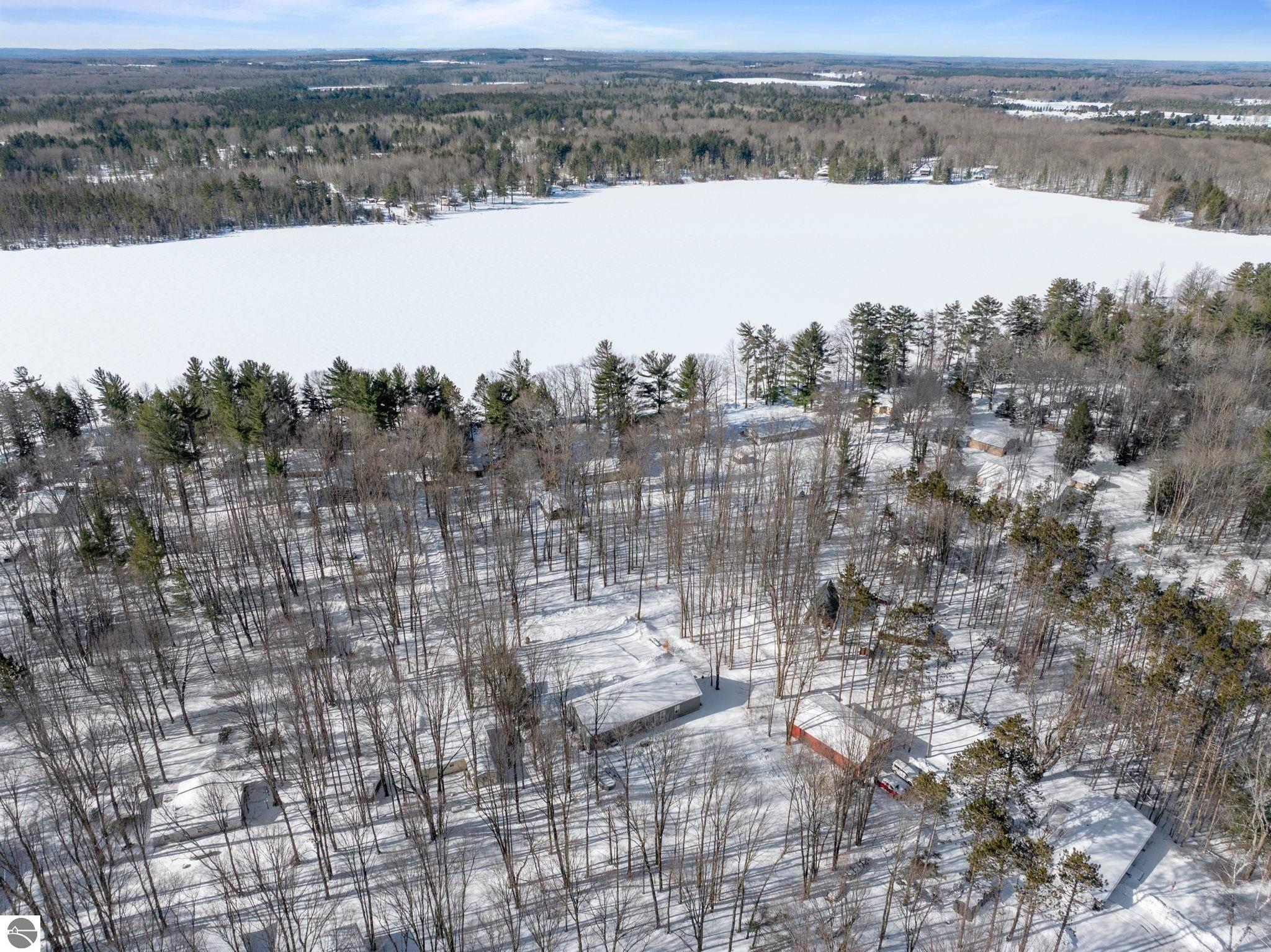 1111 SE East Lake Drive