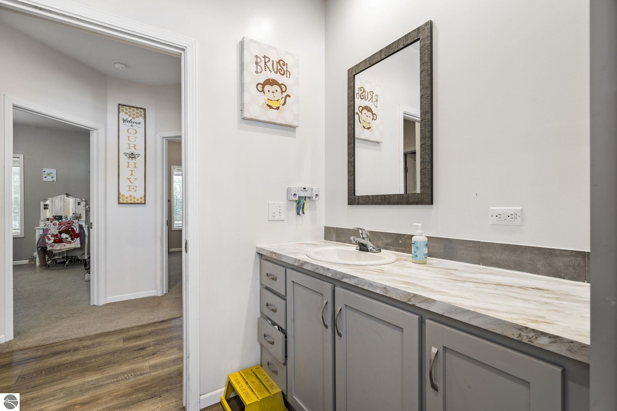 1111 SE East Lake Drive