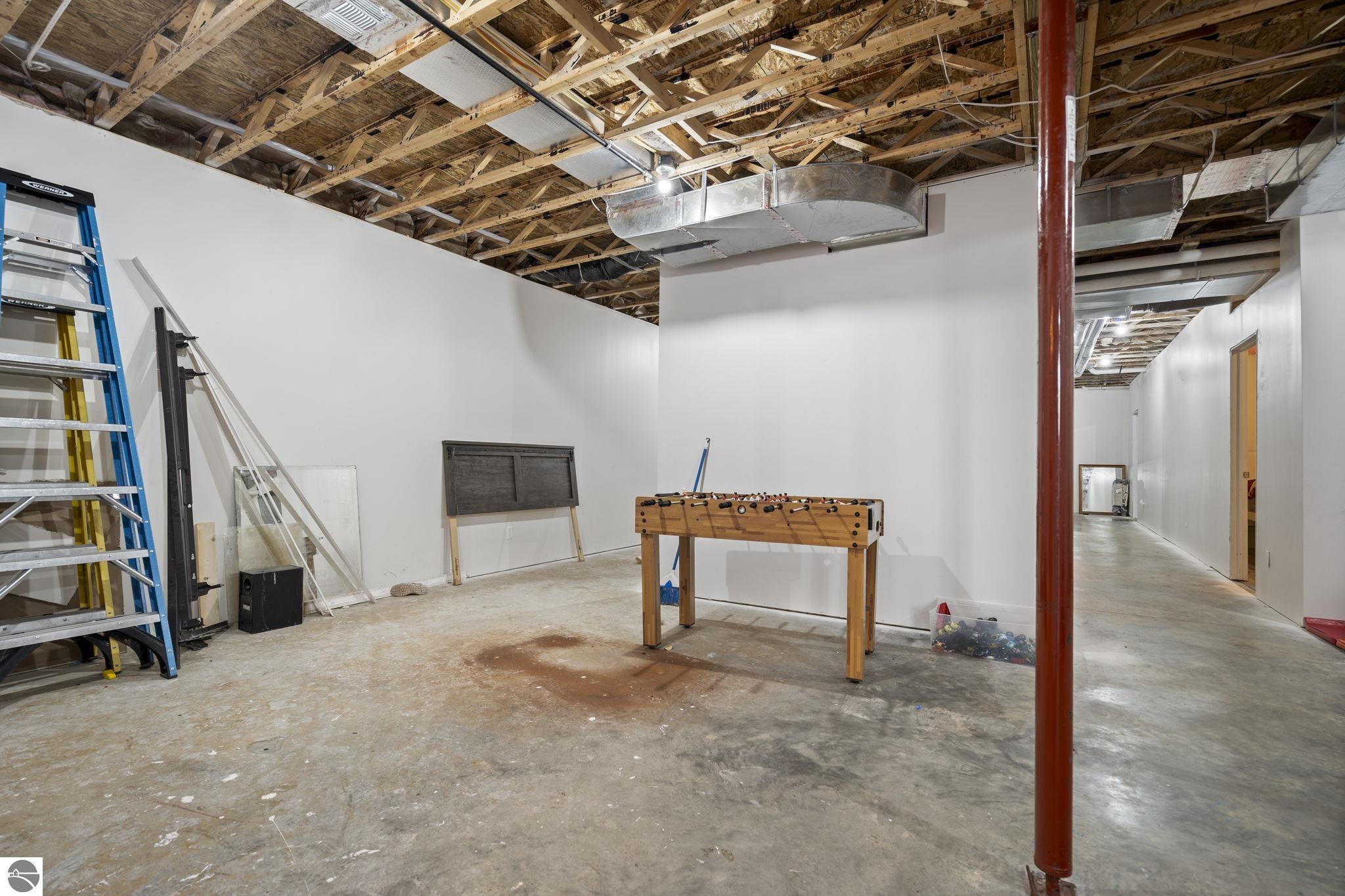 1111 SE East Lake Drive