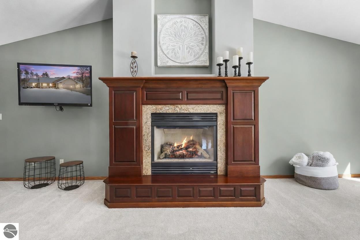 1546 Nightingale Lane