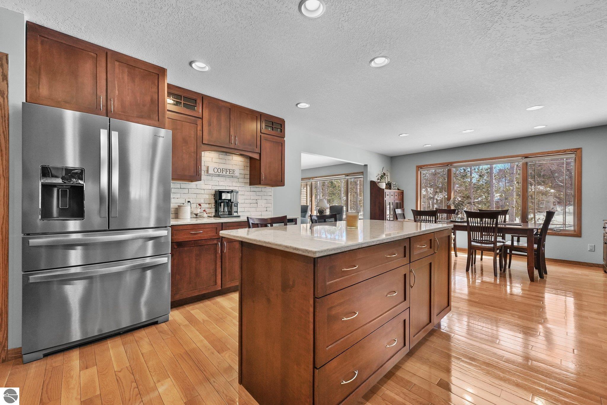 1546 Nightingale Lane