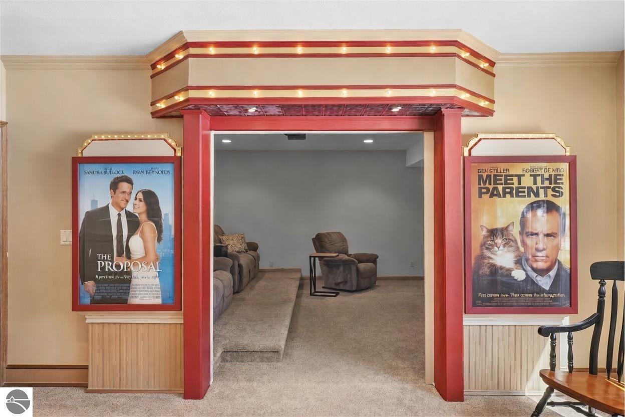 1546 Nightingale Lane