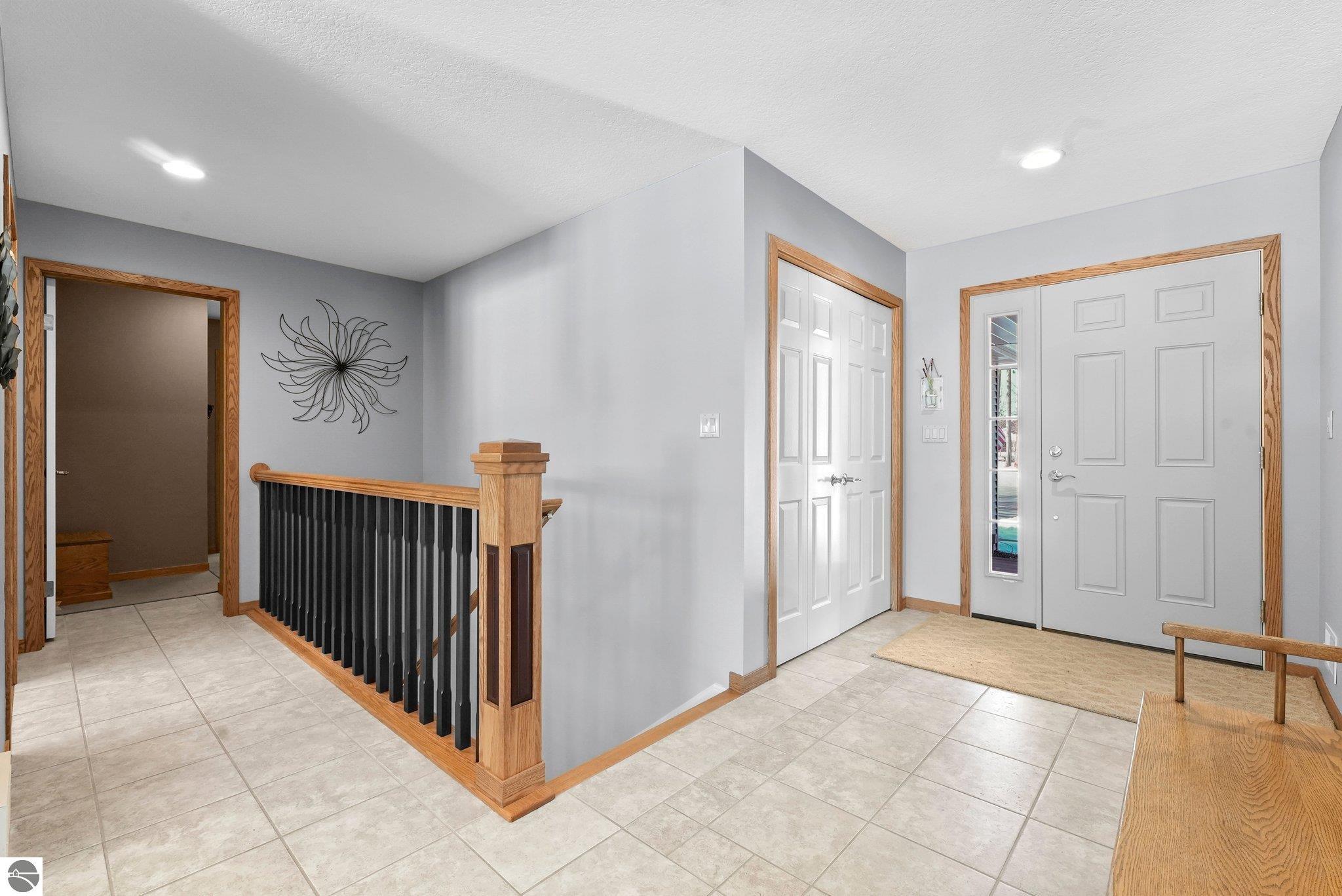 1546 Nightingale Lane