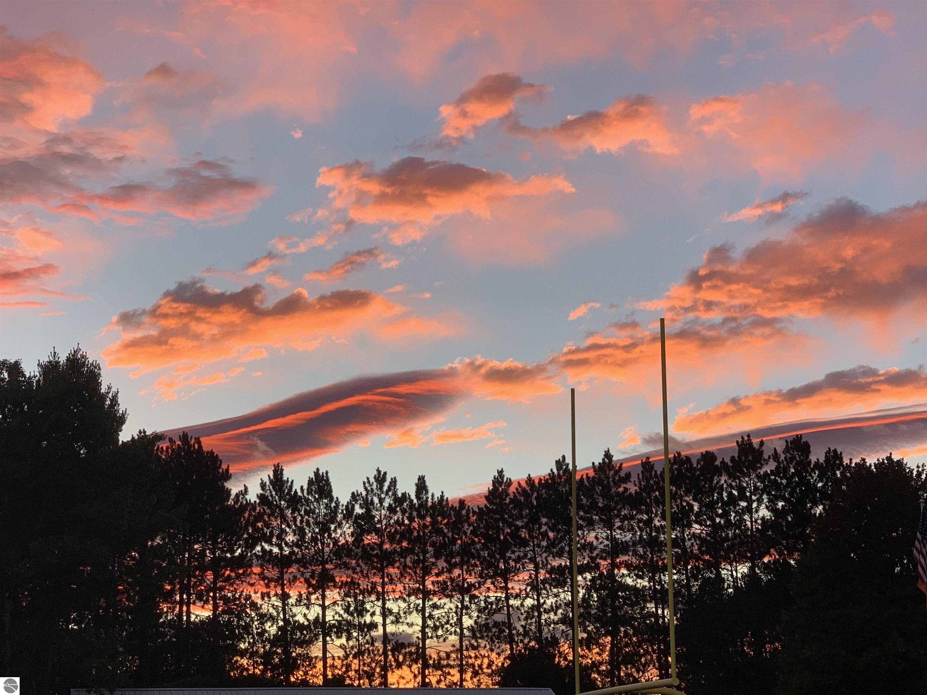 1546 Nightingale Lane