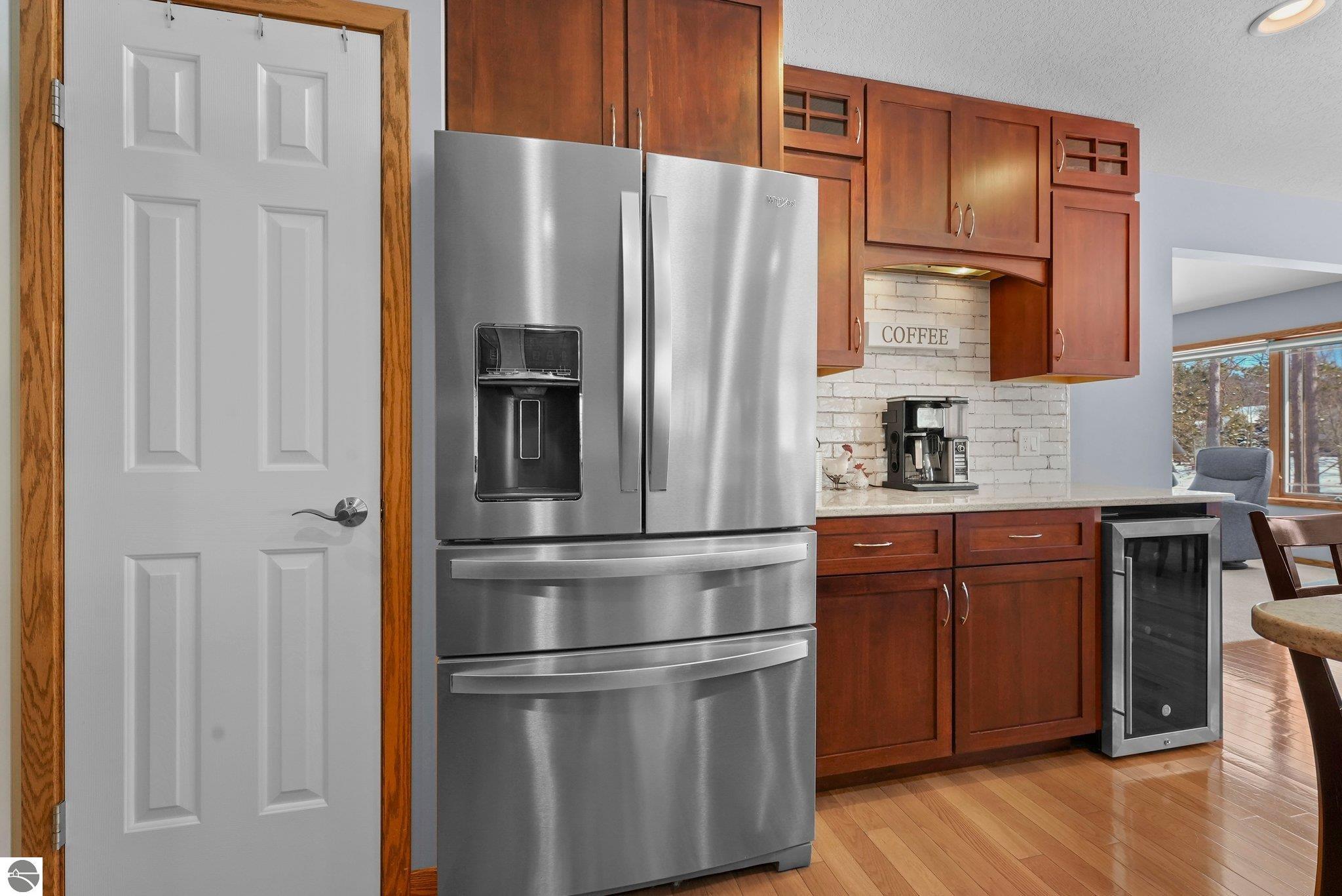 1546 Nightingale Lane