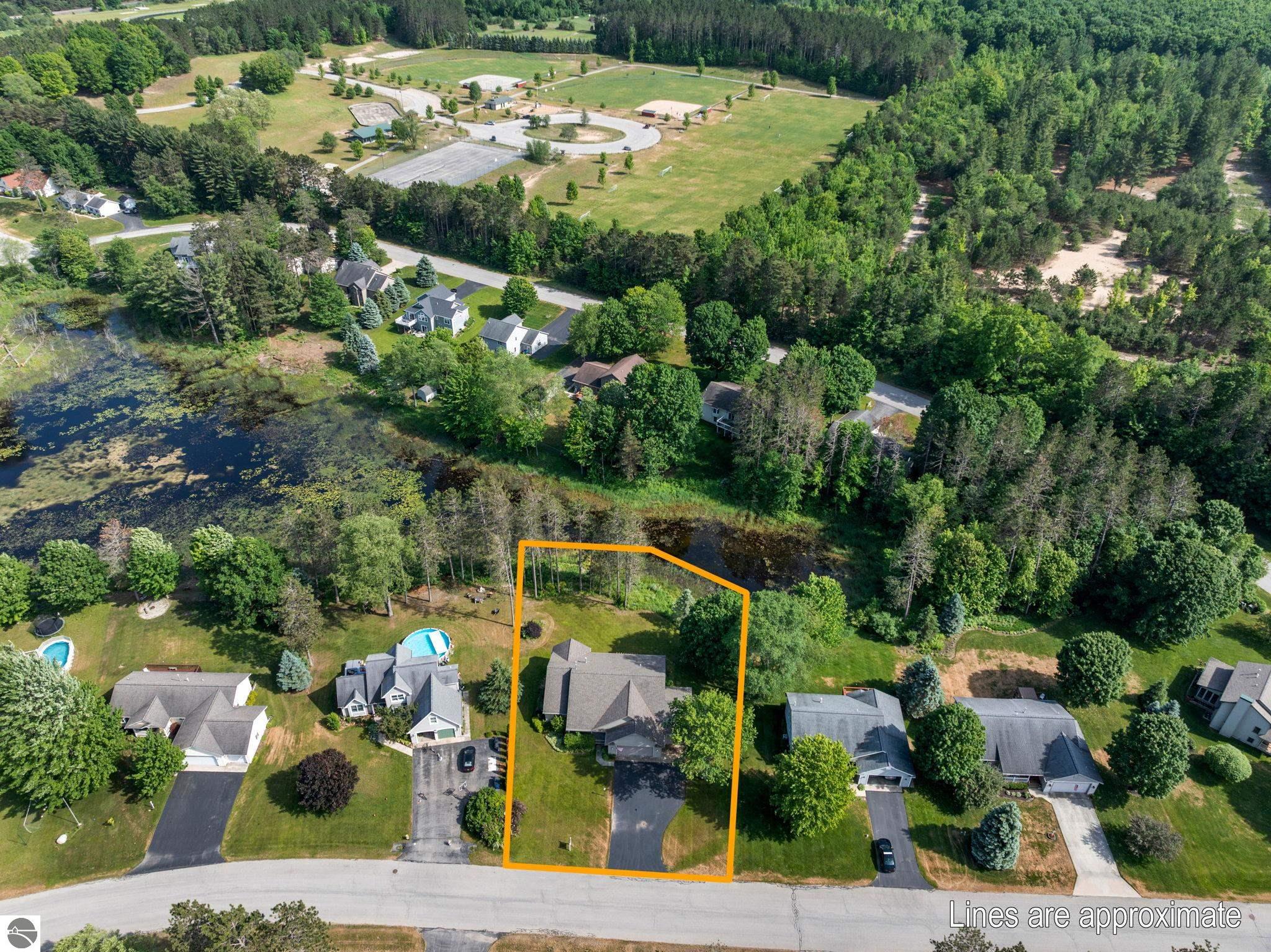 1546 Nightingale Lane