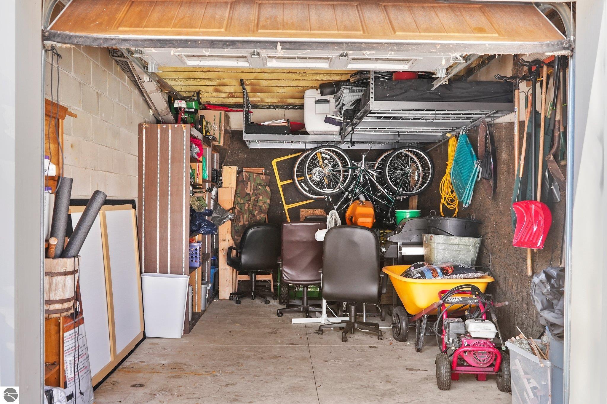 1546 Nightingale Lane