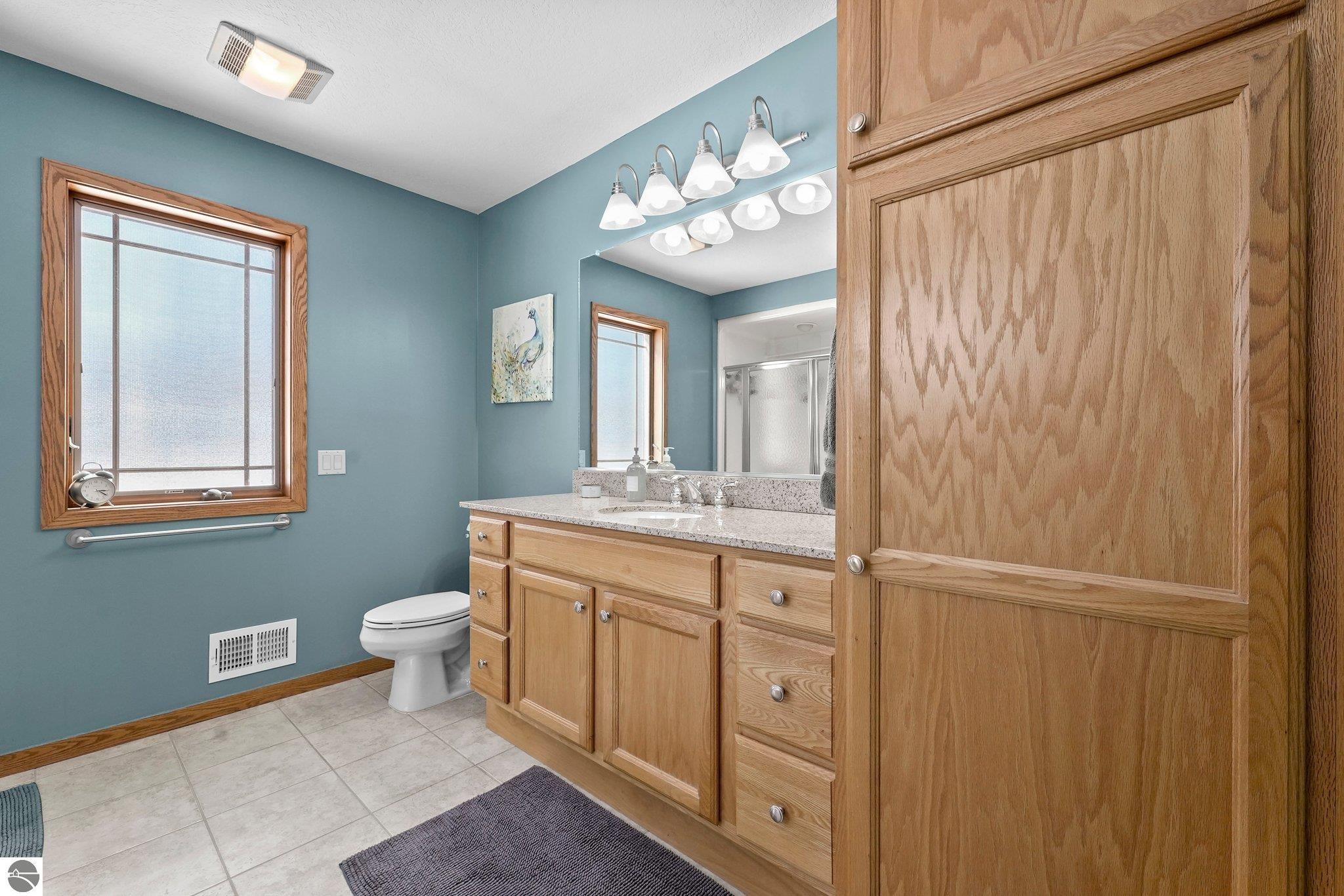 1546 Nightingale Lane