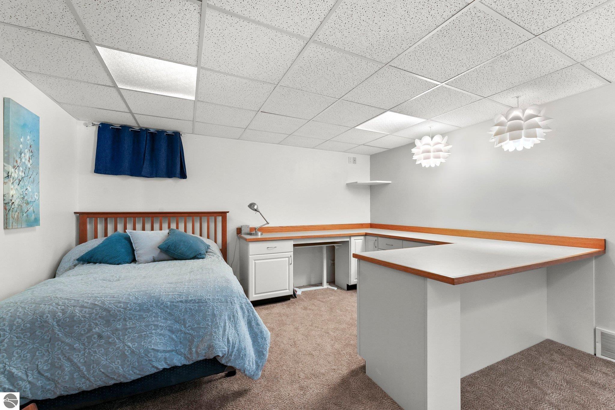 1546 Nightingale Lane