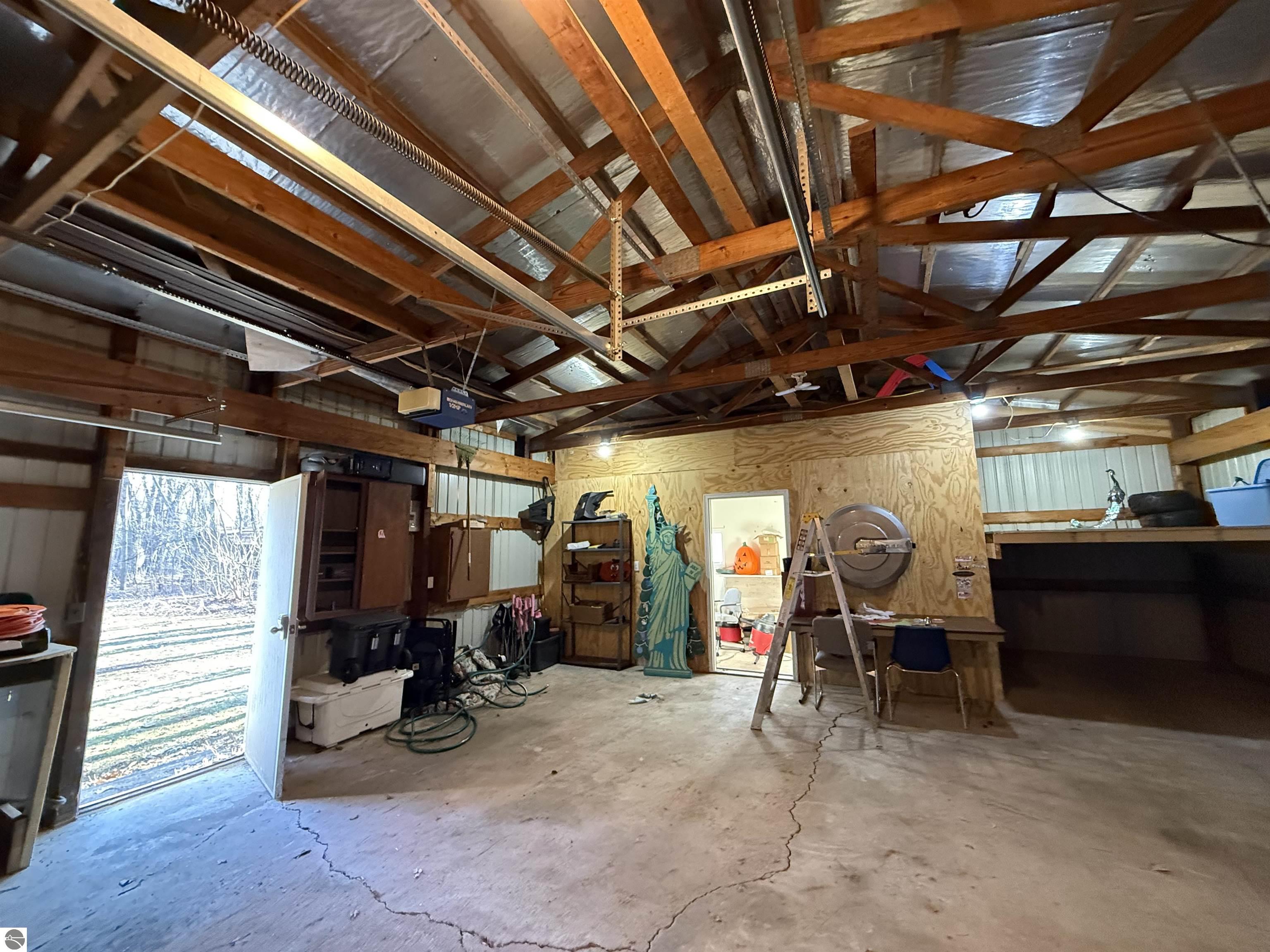 1550 S Chippewa