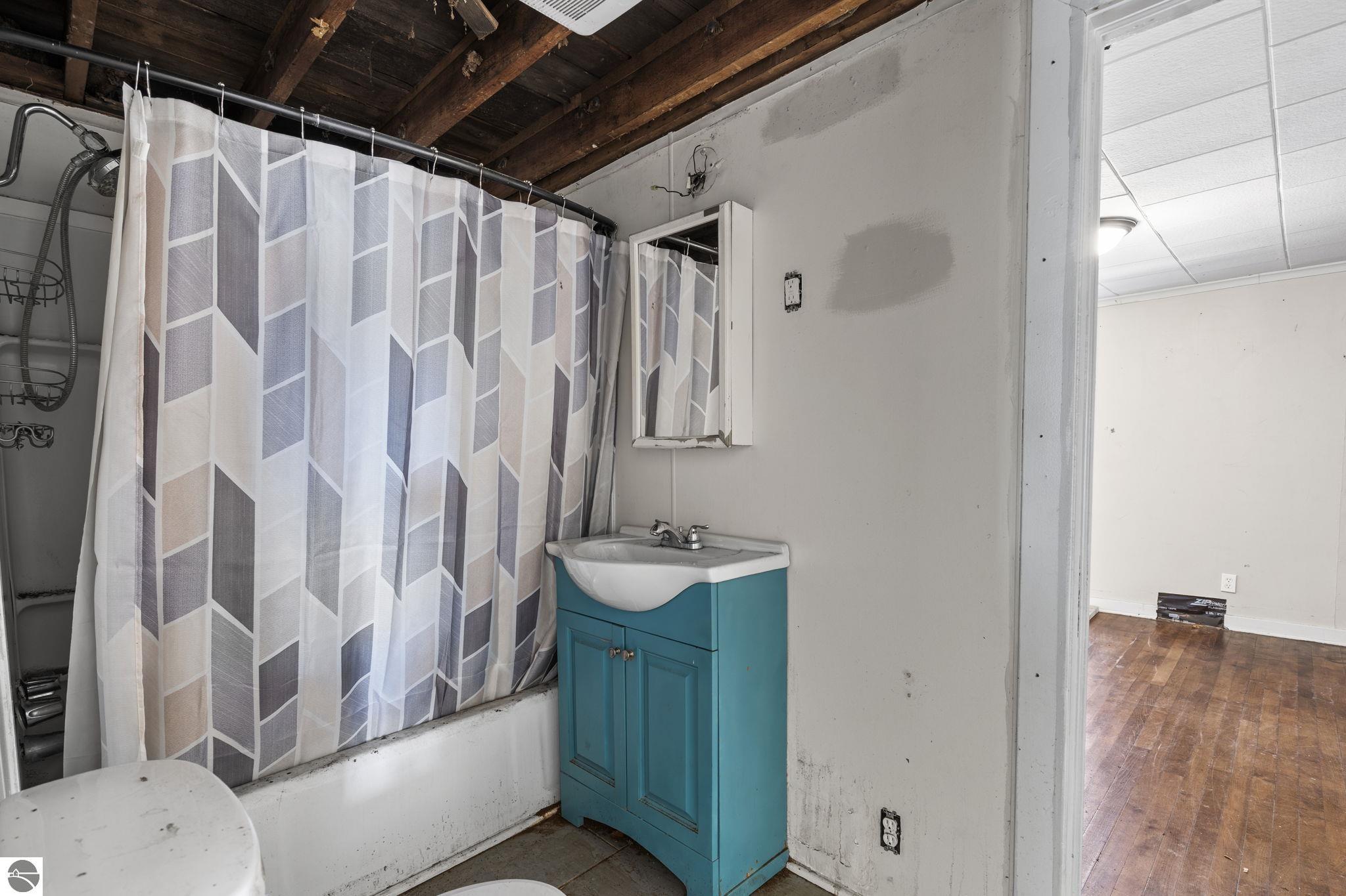 510 S Three Mile Road