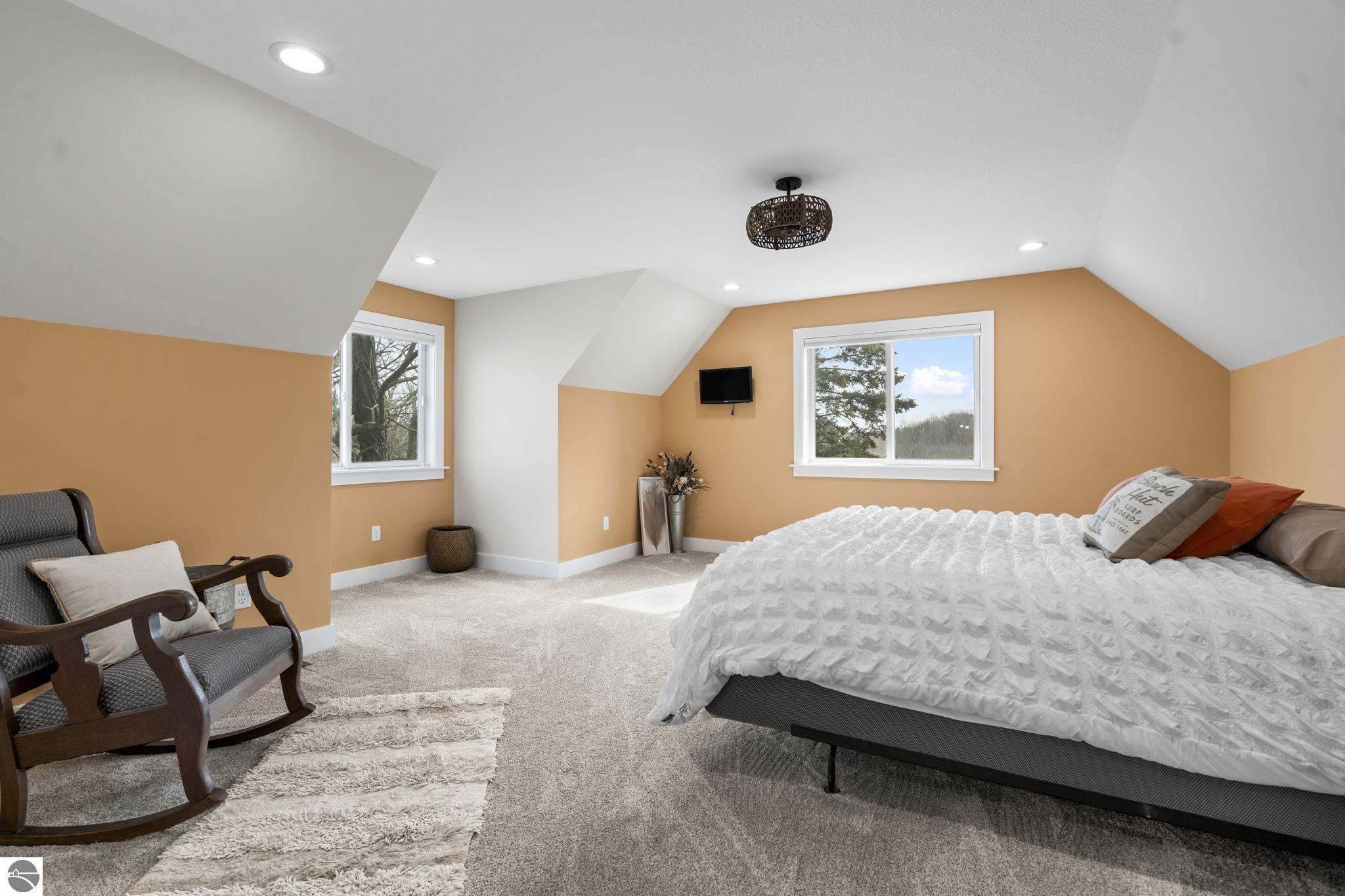 3126 Lake Shore Road