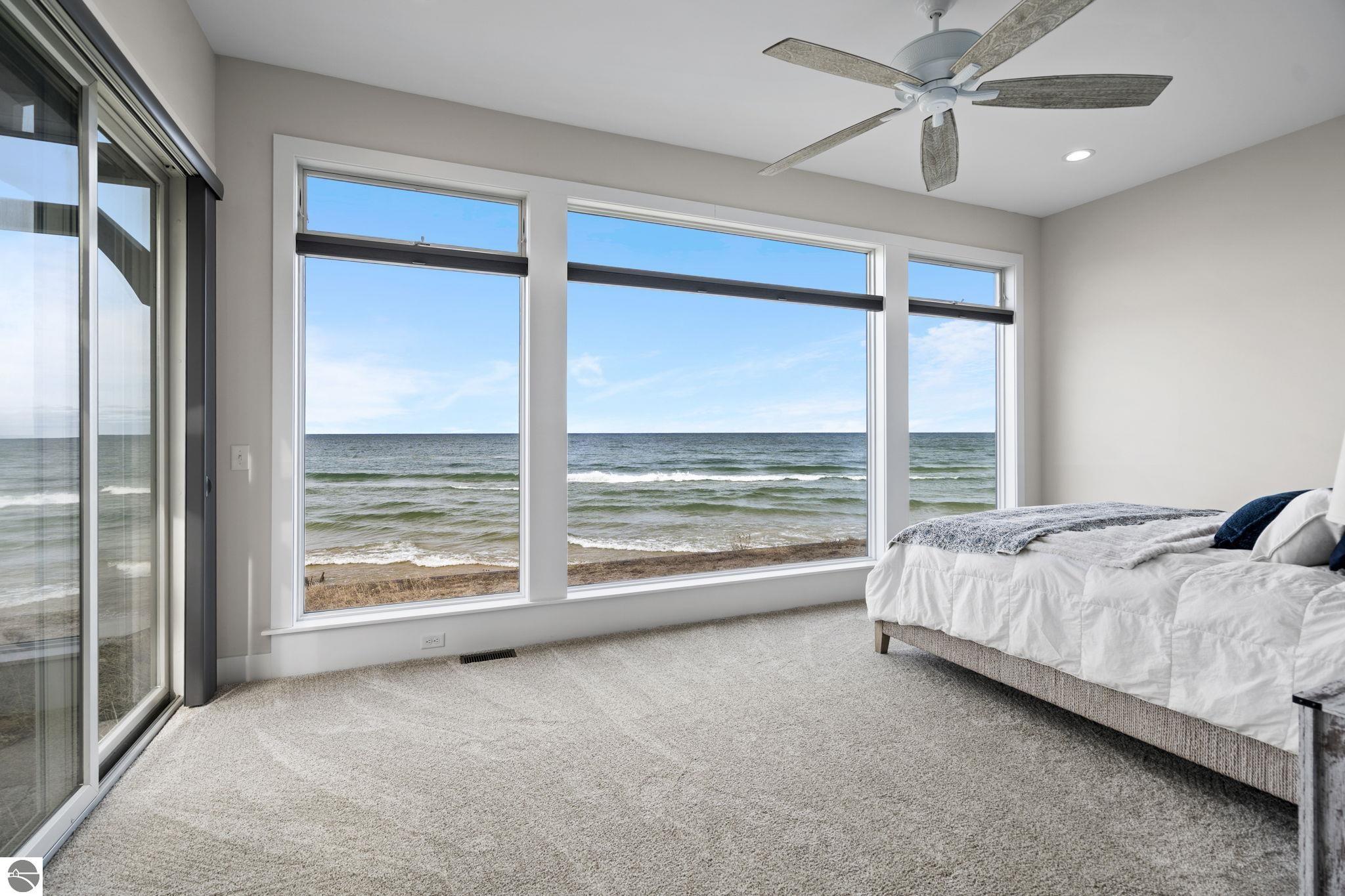 3126 Lake Shore Road