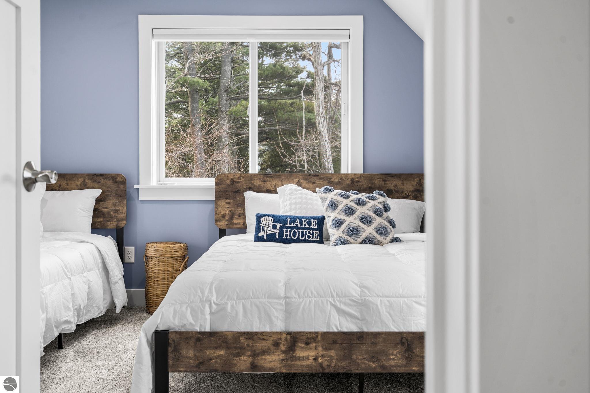 3126 Lake Shore Road